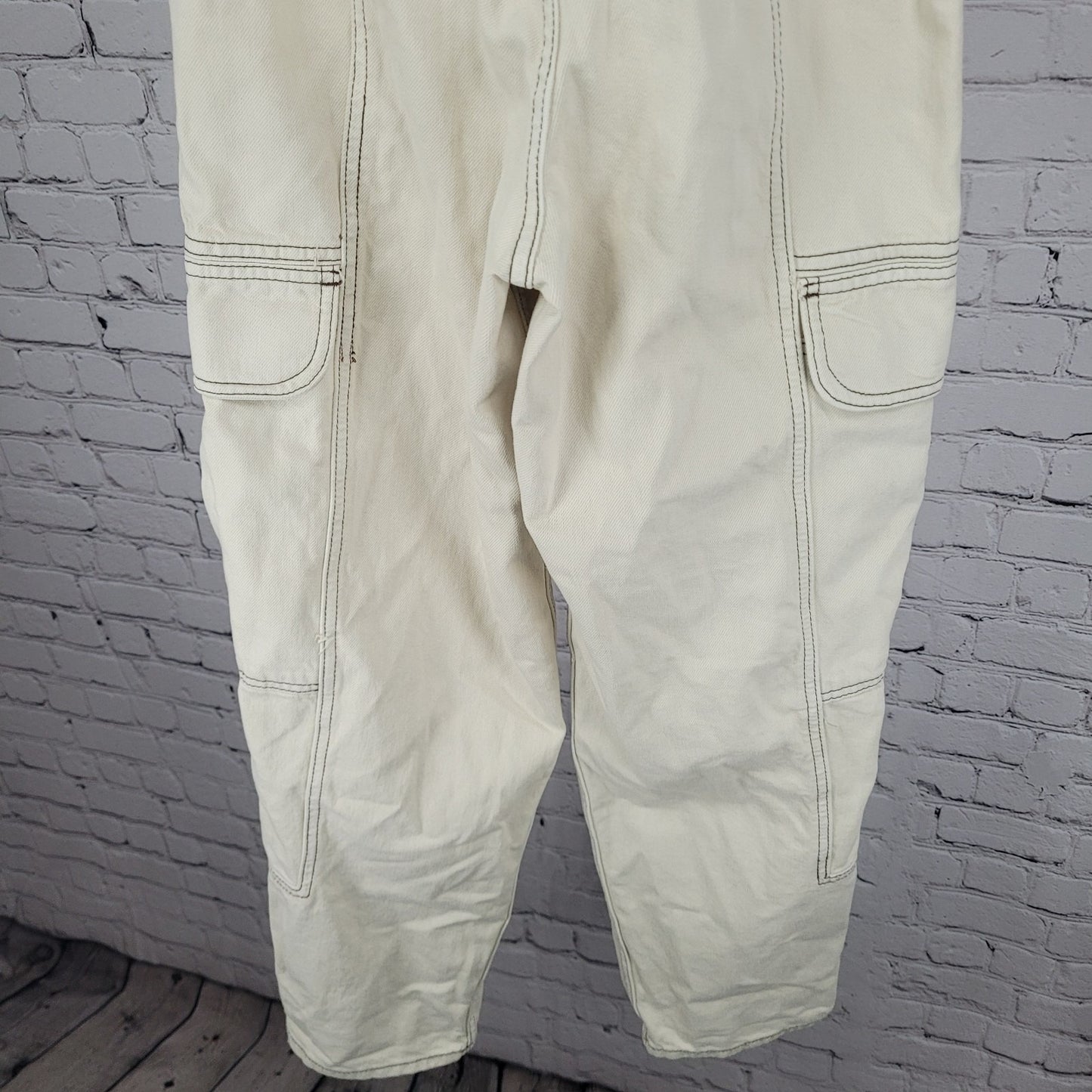 BDG Urban Outfitters Ivory Relaxed Skate Jean High Rise Cargo 25 (25x30)