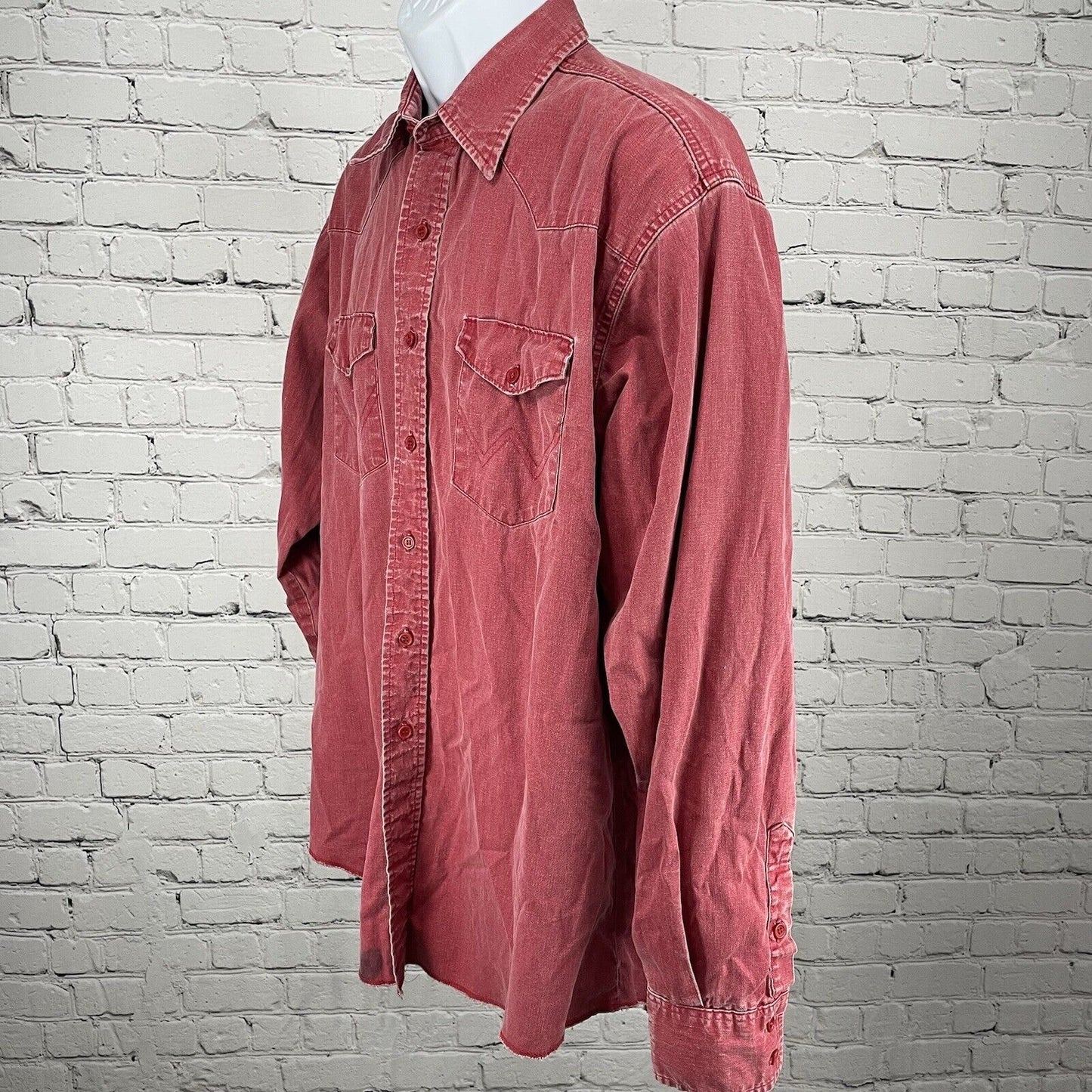 VTG Wrangler Muted Red X-Long Tails Button Up Long Sleeve Shirt Size 17.5-36