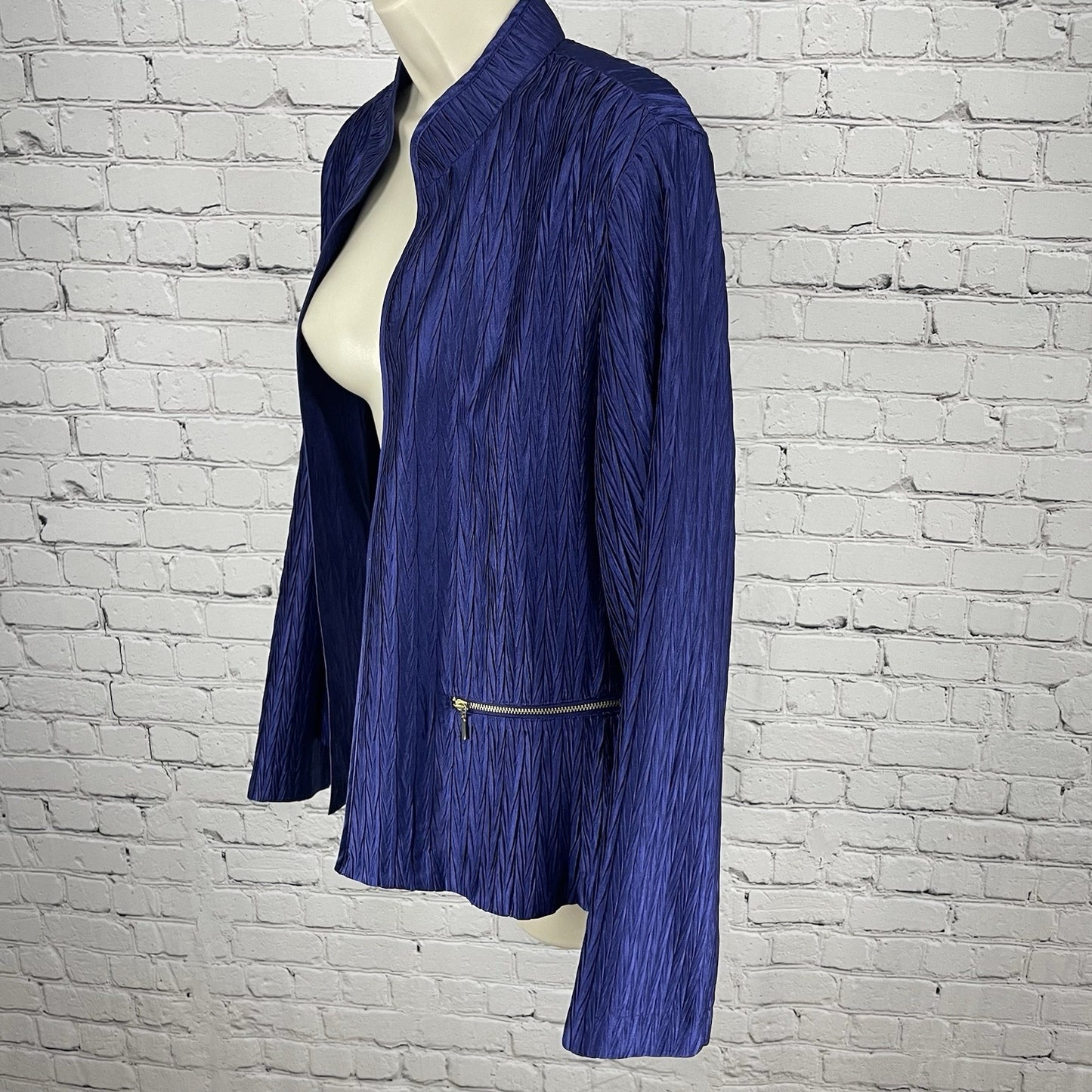 Chico’s Blue Satin Crinkle Textured Open Lightweight Unlined Jacket Size 2 US 12