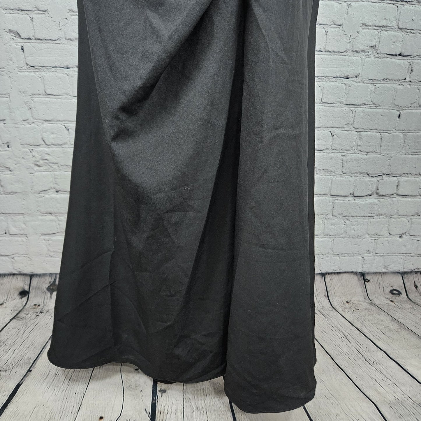 Revelry Black Strappy Ruched Side Slit Padded Bodice Lined Formal Maxi Dress 20