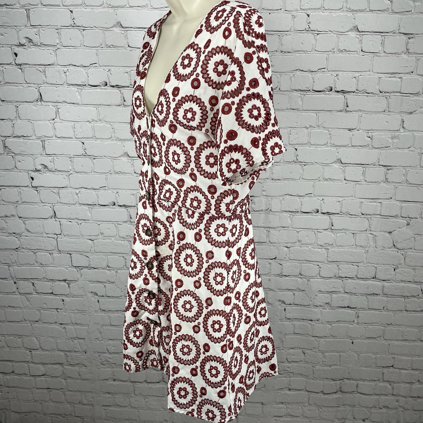 Waverly Grey Anthropologie White Red Eyelet Buttoned A Line Lined Dress USA L