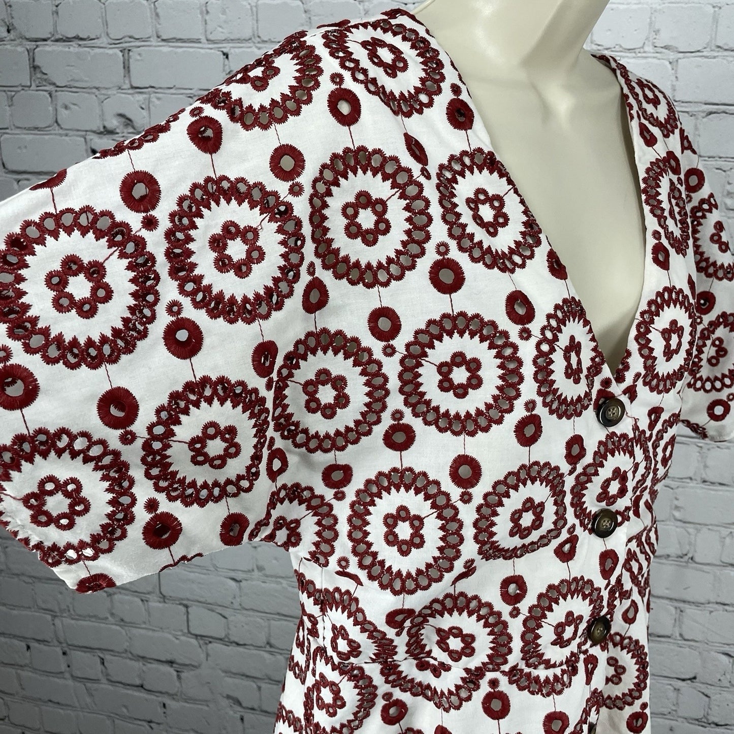 Waverly Grey Anthropologie White Red Eyelet Buttoned A Line Lined Dress USA L