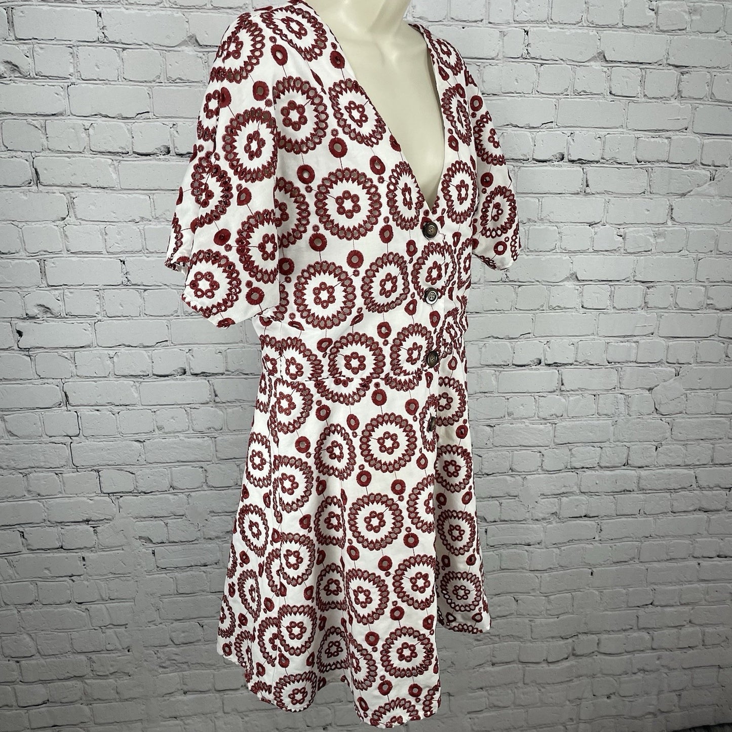 Waverly Grey Anthropologie White Red Eyelet Buttoned A Line Lined Dress USA L