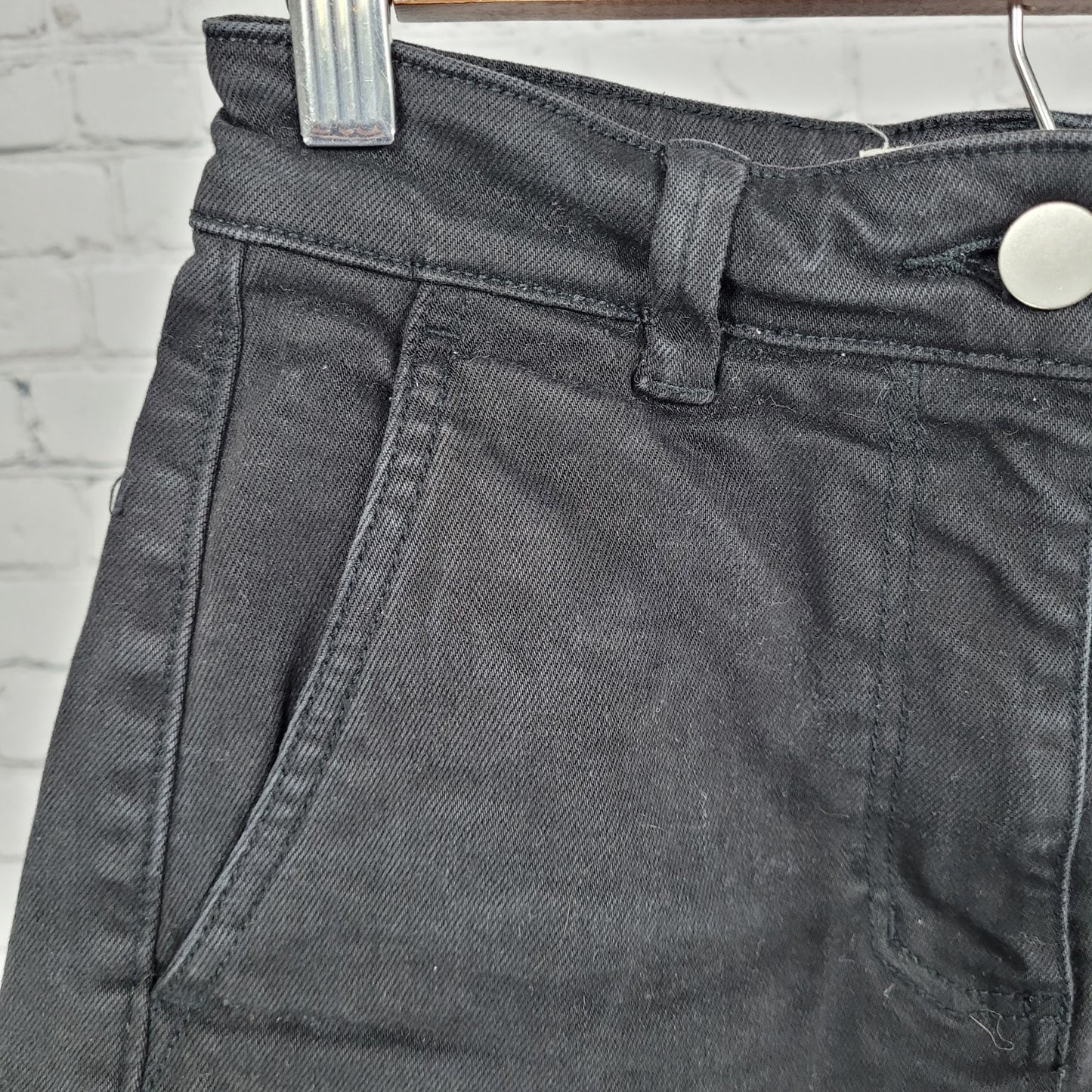 Everlane Black Cotton Stretch Mid Rise Shorts Size 00 (24x3)