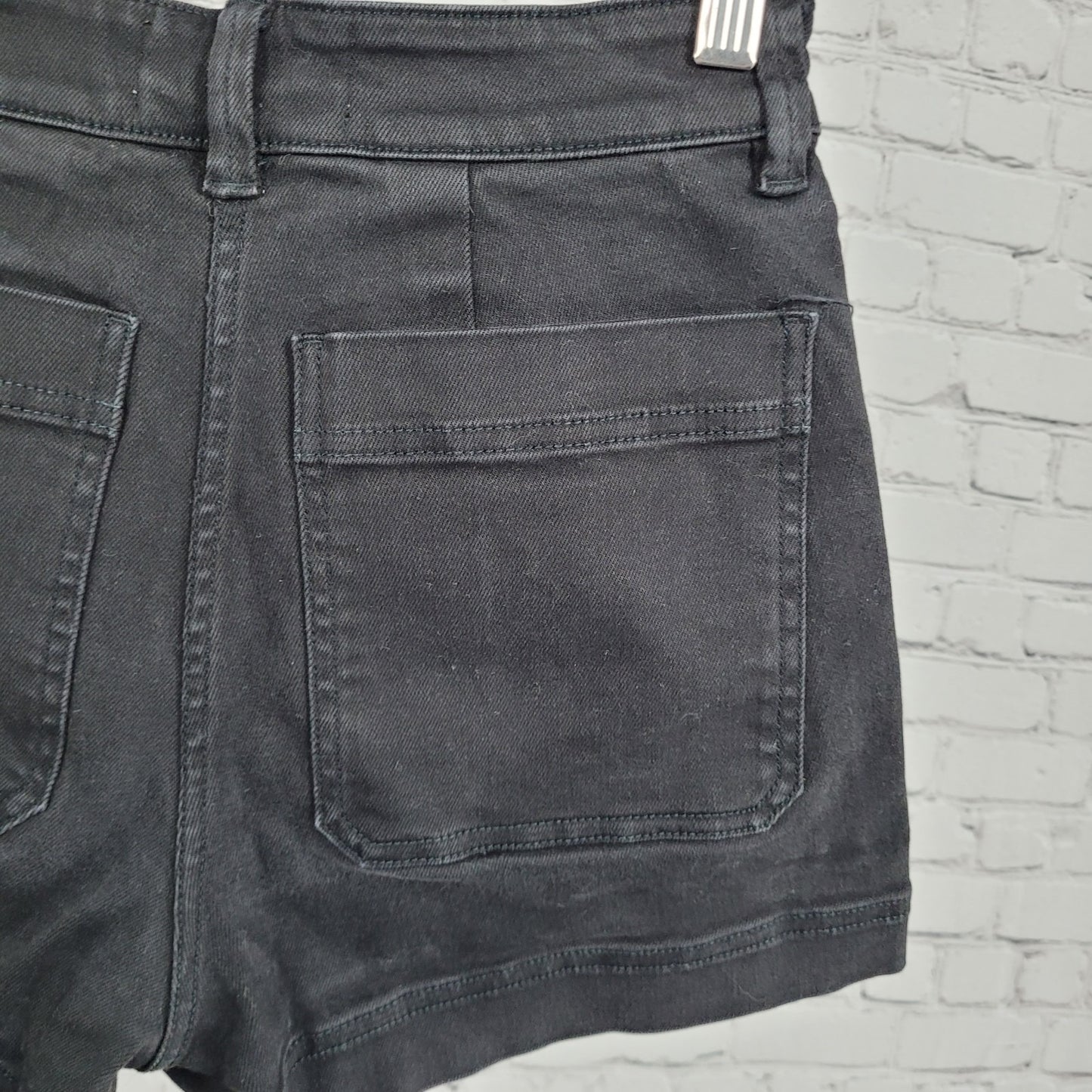 Everlane Black Cotton Stretch Mid Rise Shorts Size 00 (24x3)