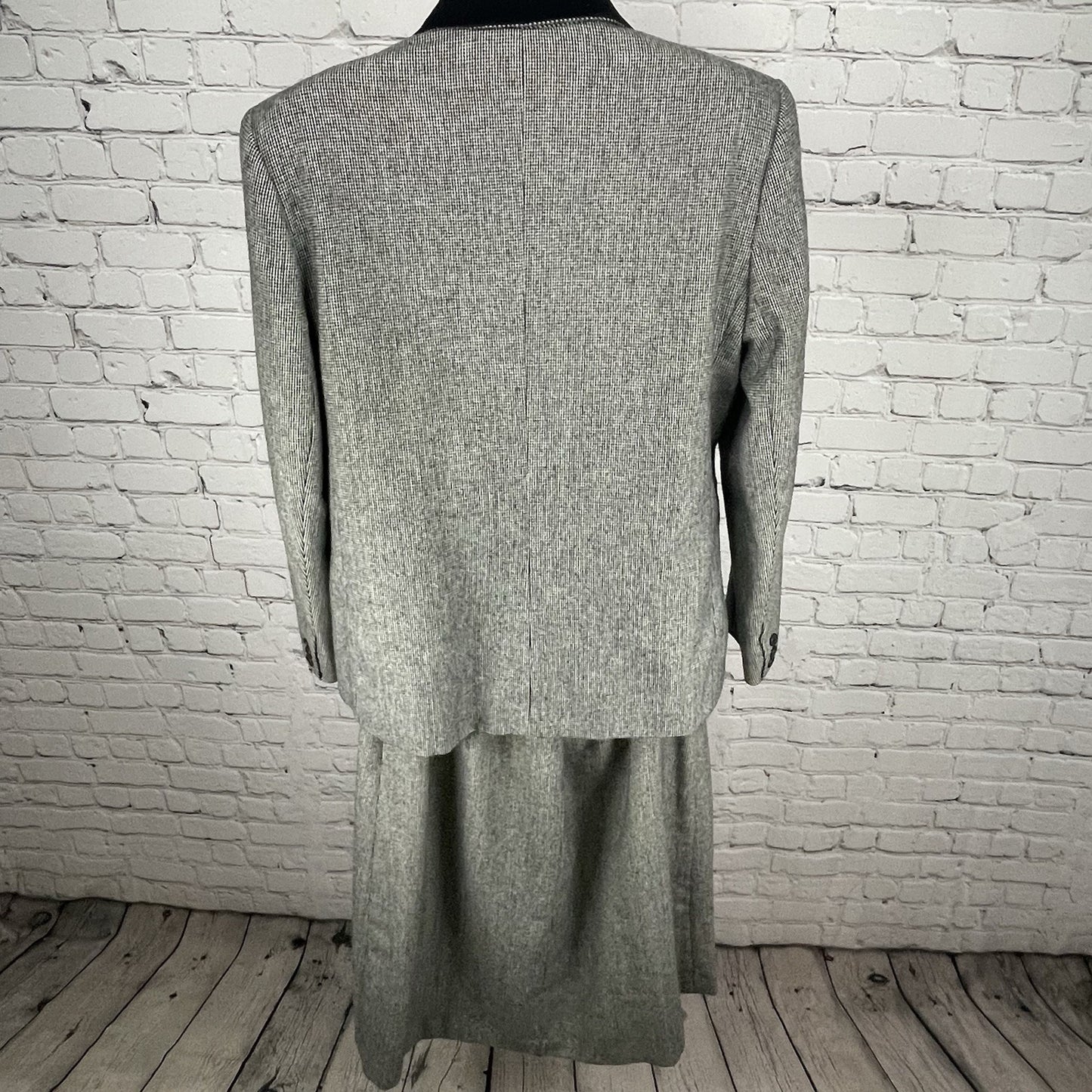 VTG Evan Picone Black & White Blazer Pleated Skirt Suit Set USA Made Size 12/14