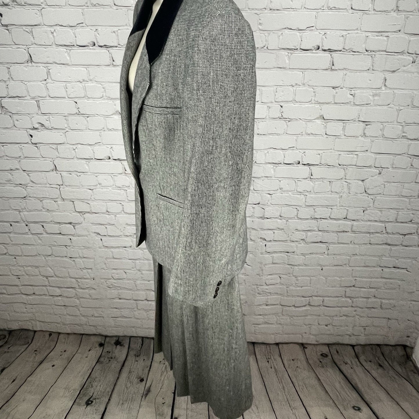 VTG Evan Picone Black & White Blazer Pleated Skirt Suit Set USA Made Size 12/14