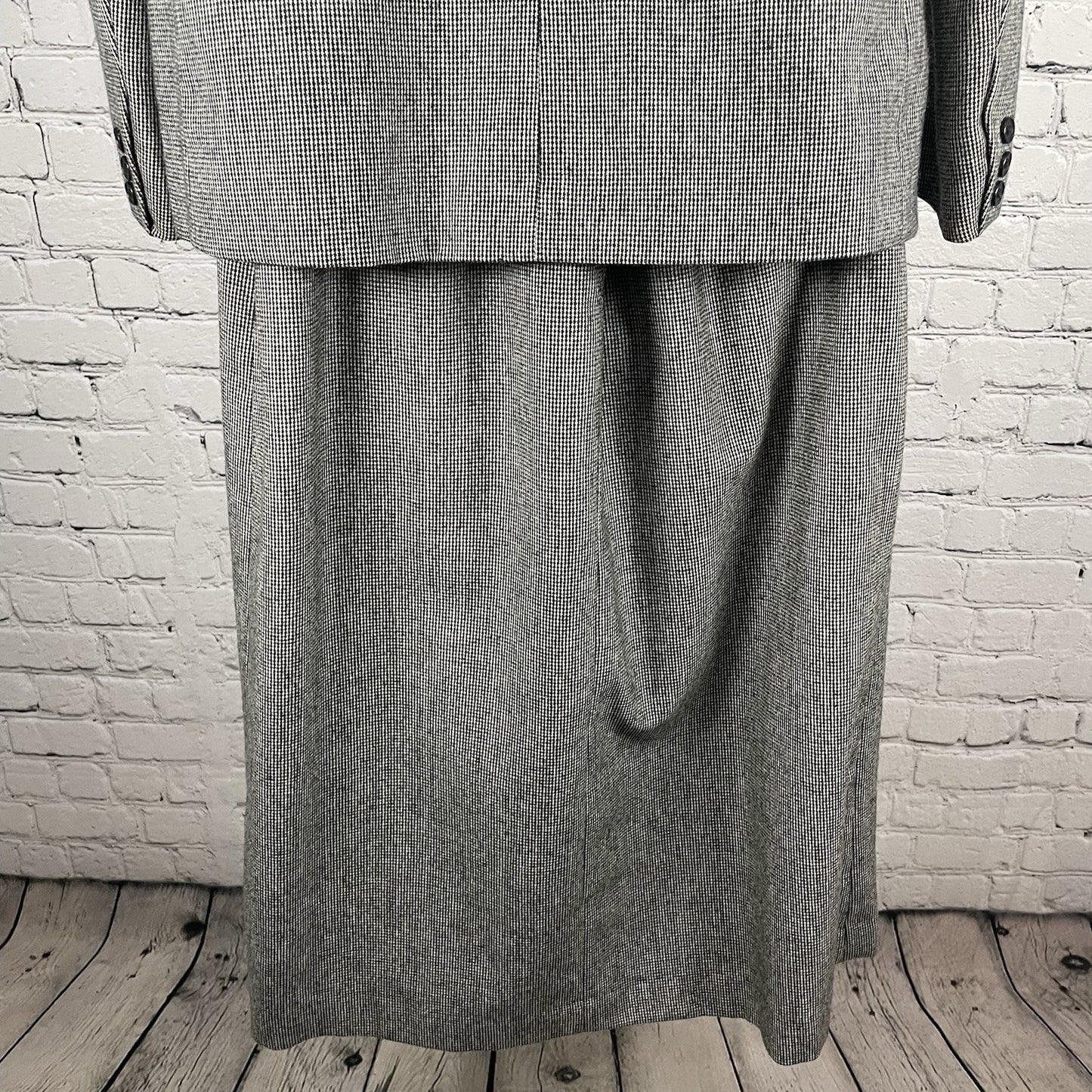 VTG Evan Picone Black & White Blazer Pleated Skirt Suit Set USA Made Size 12/14
