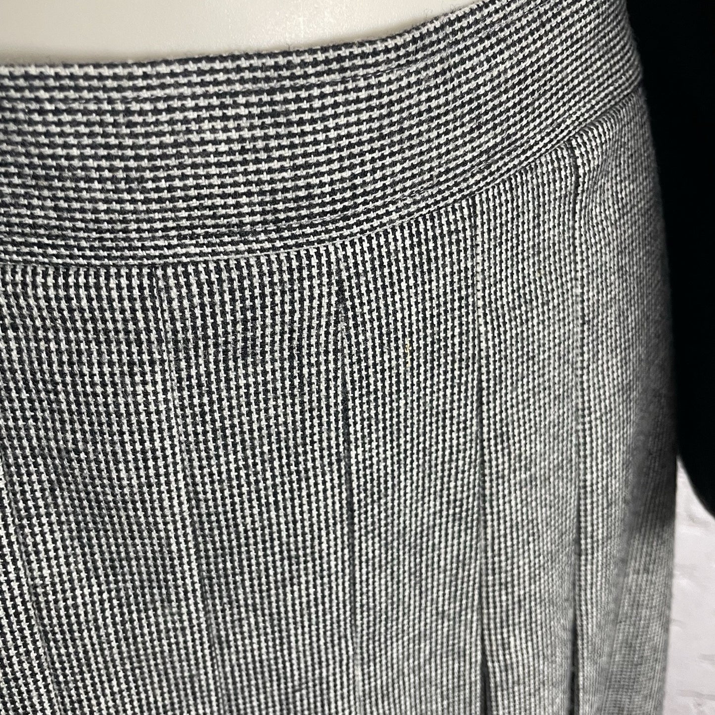 VTG Evan Picone Black & White Blazer Pleated Skirt Suit Set USA Made Size 12/14