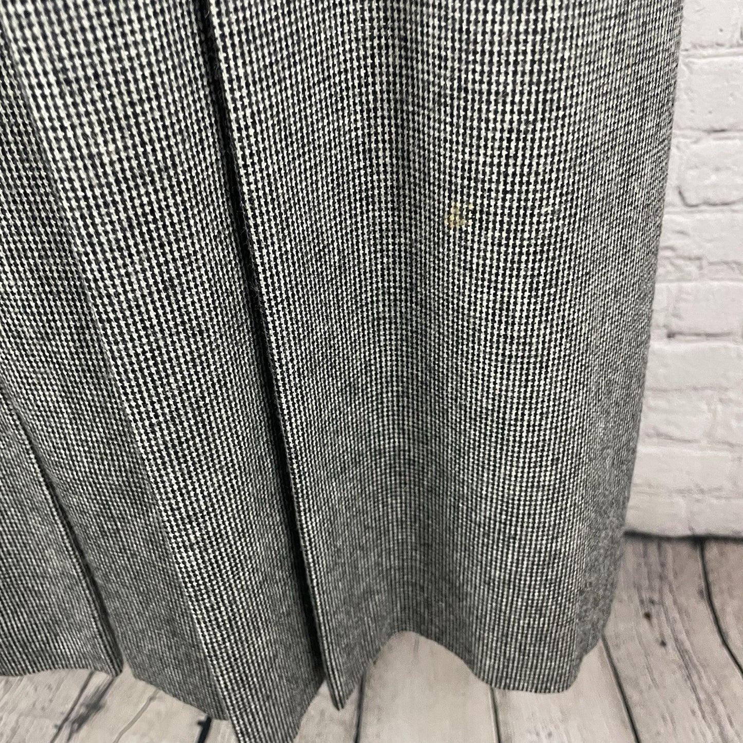 VTG Evan Picone Black & White Blazer Pleated Skirt Suit Set USA Made Size 12/14