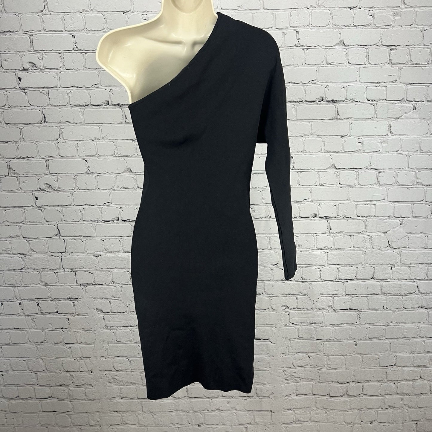 NWT Zara Black One Shoulder Long Sleeved Stretchy Bodycon Ribbed Dress Short S