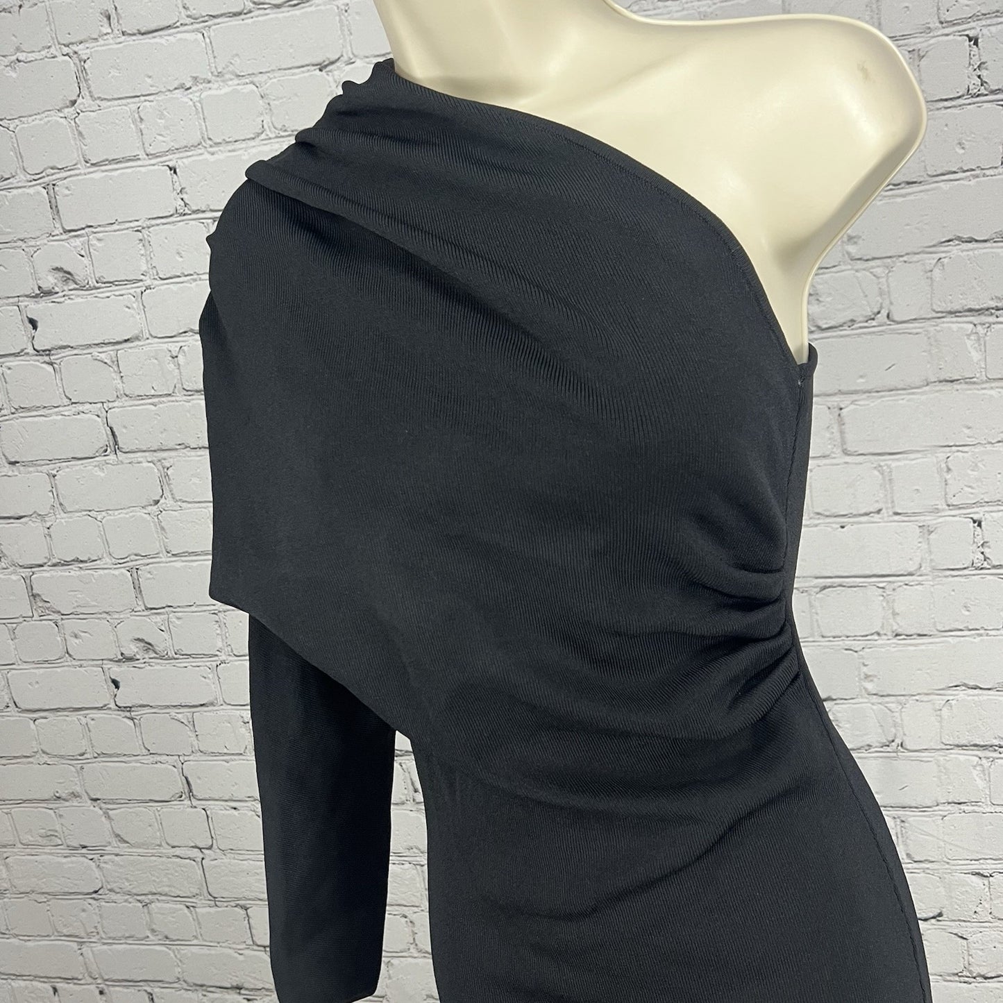 NWT Zara Black One Shoulder Long Sleeved Stretchy Bodycon Ribbed Dress Short S