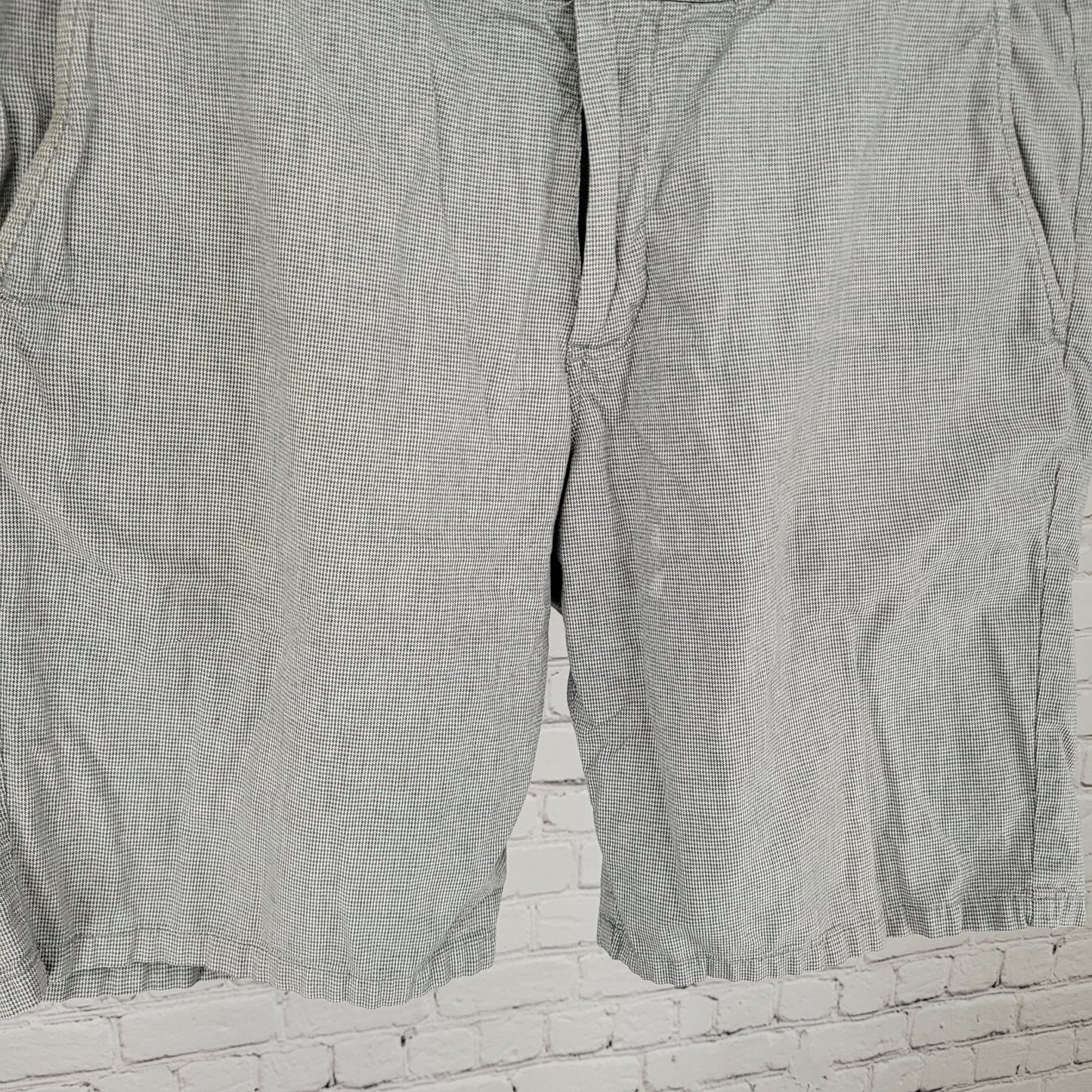 Bonobos Maide Grey Houndstooth Lightweight Adjustable Shorts Size 33 (33x9)