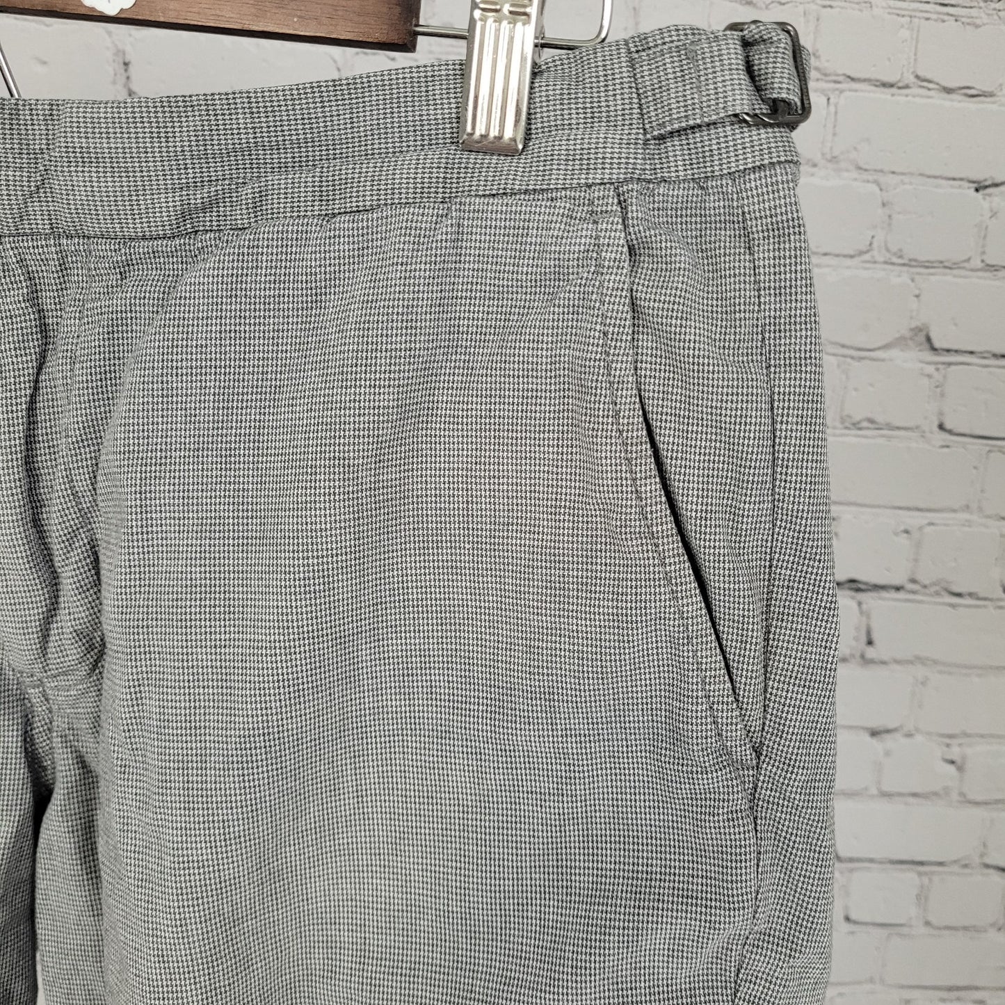 Bonobos Maide Grey Houndstooth Lightweight Adjustable Shorts Size 33 (33x9)