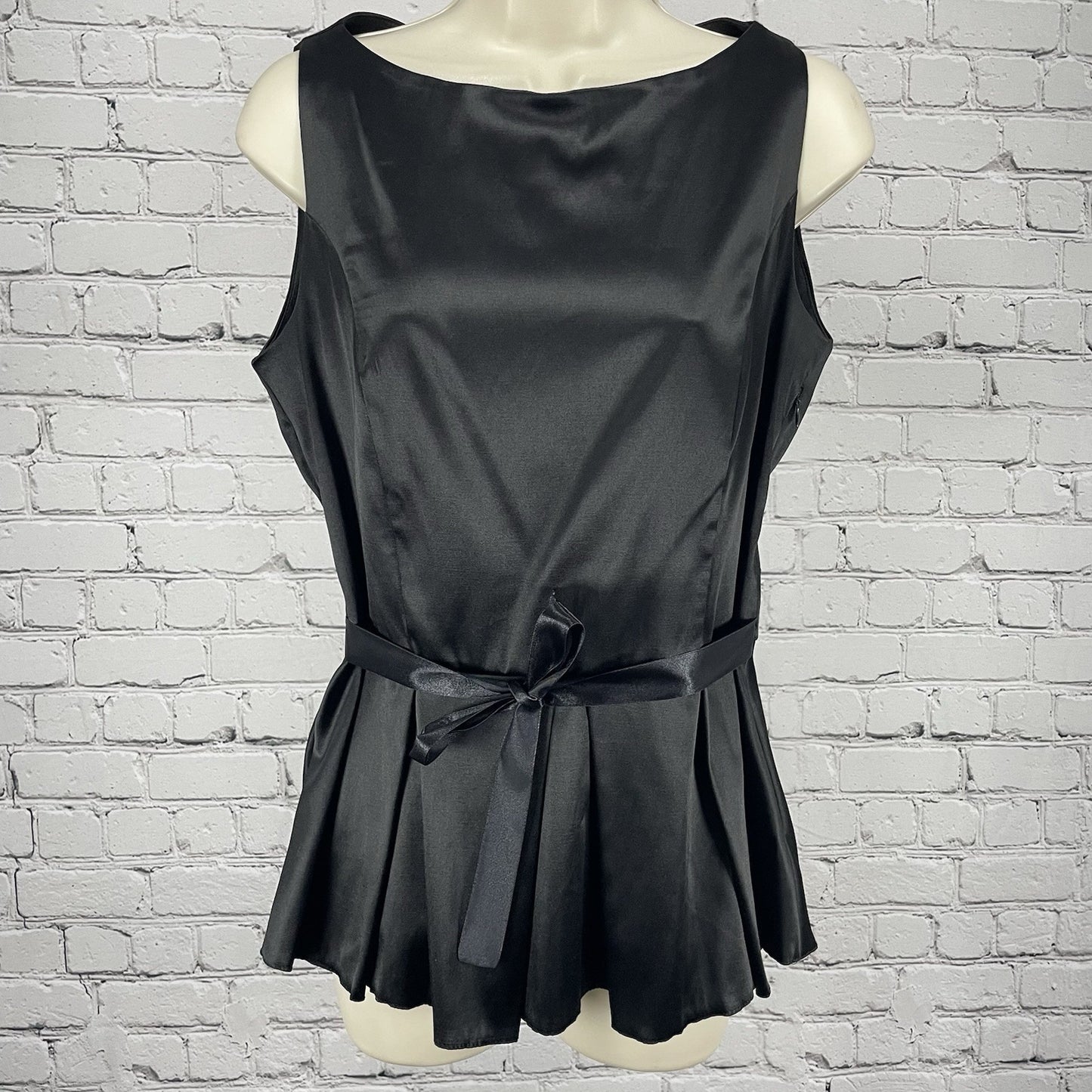 NWT NIFE Black Satin Pleated Tie Sleeveless Blouse Top Zipped Stretch Size 4