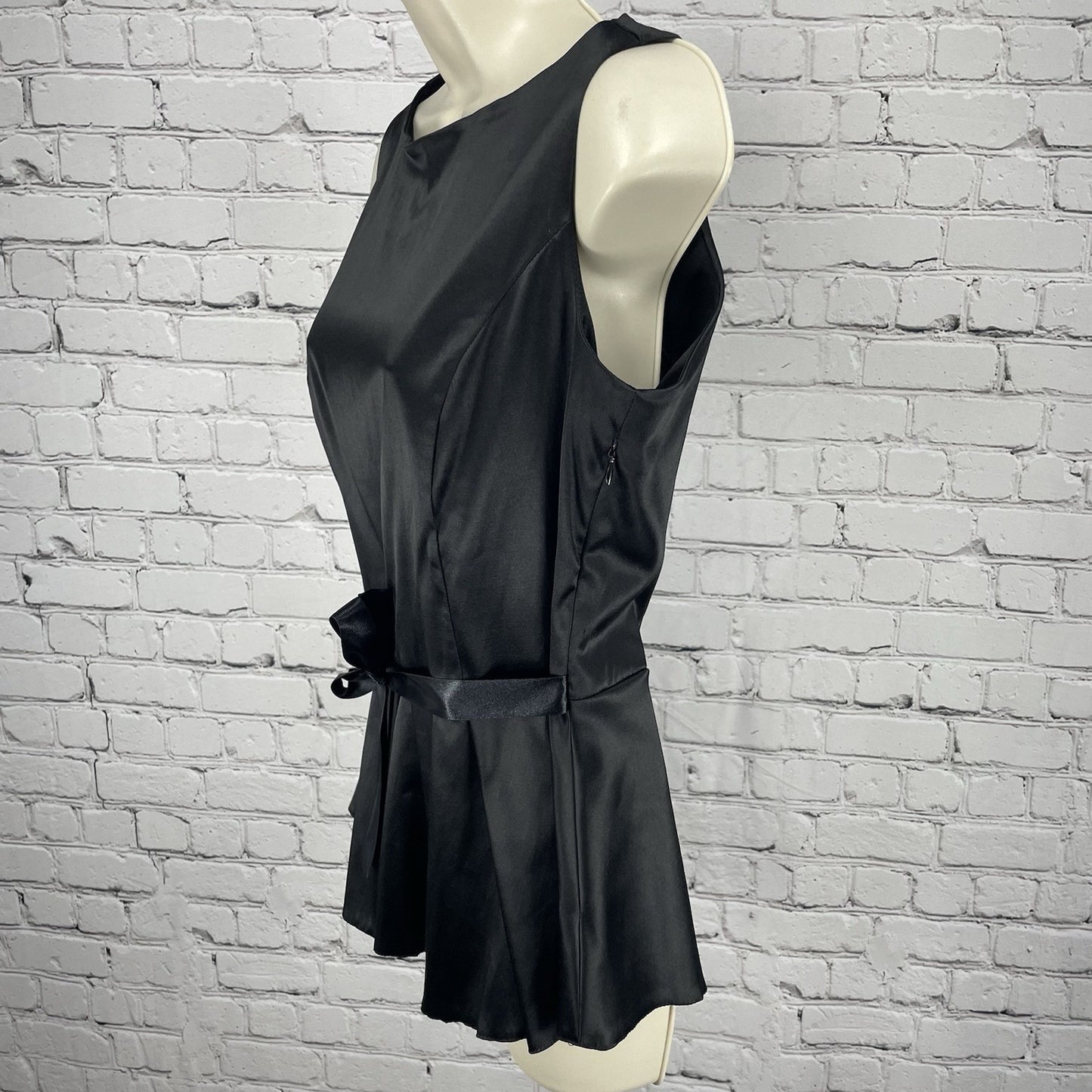 NWT NIFE Black Satin Pleated Tie Sleeveless Blouse Top Zipped Stretch Size 4