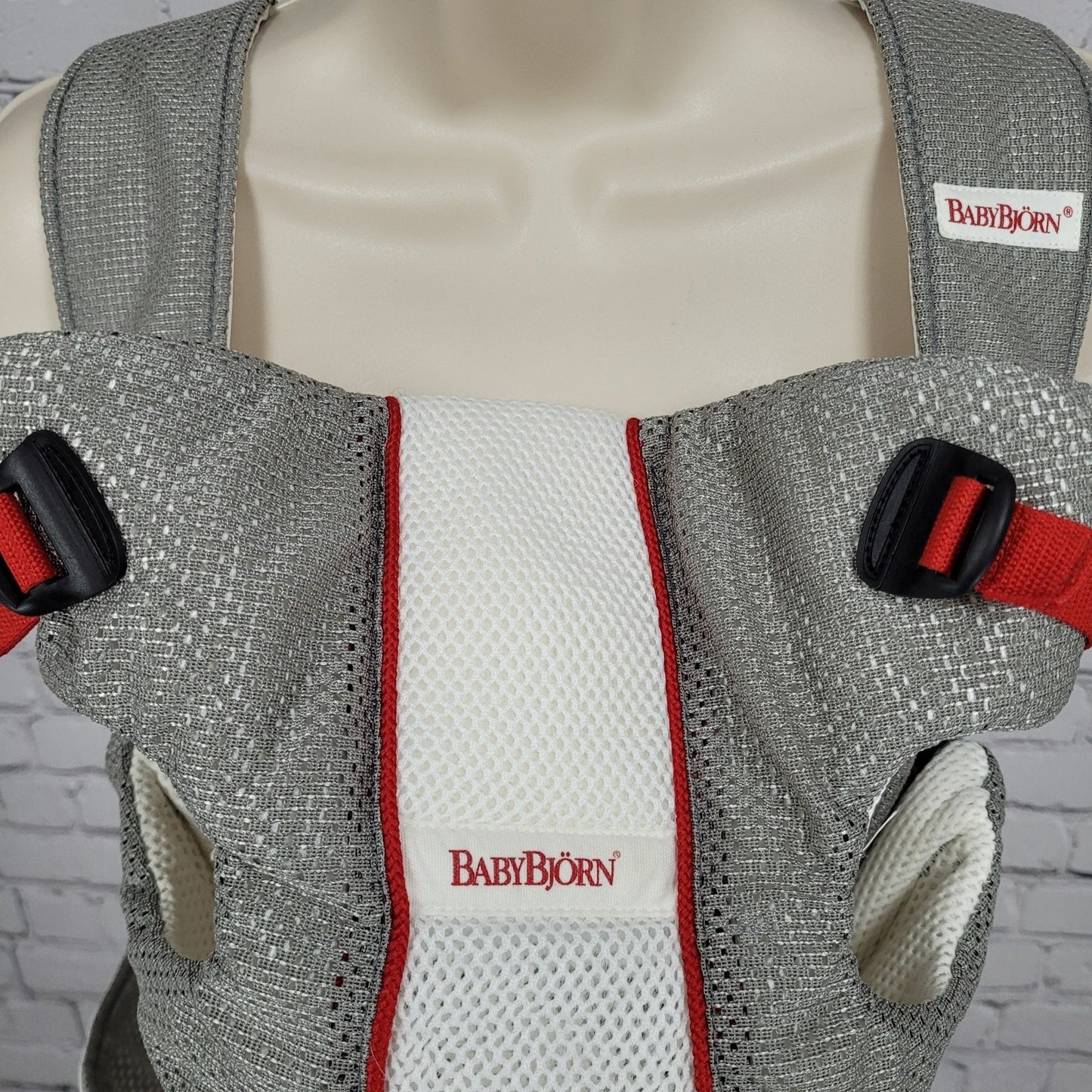 Baby Bjorn Grey White Mesh Adjustable Baby Infant Carrier 8-25lbs