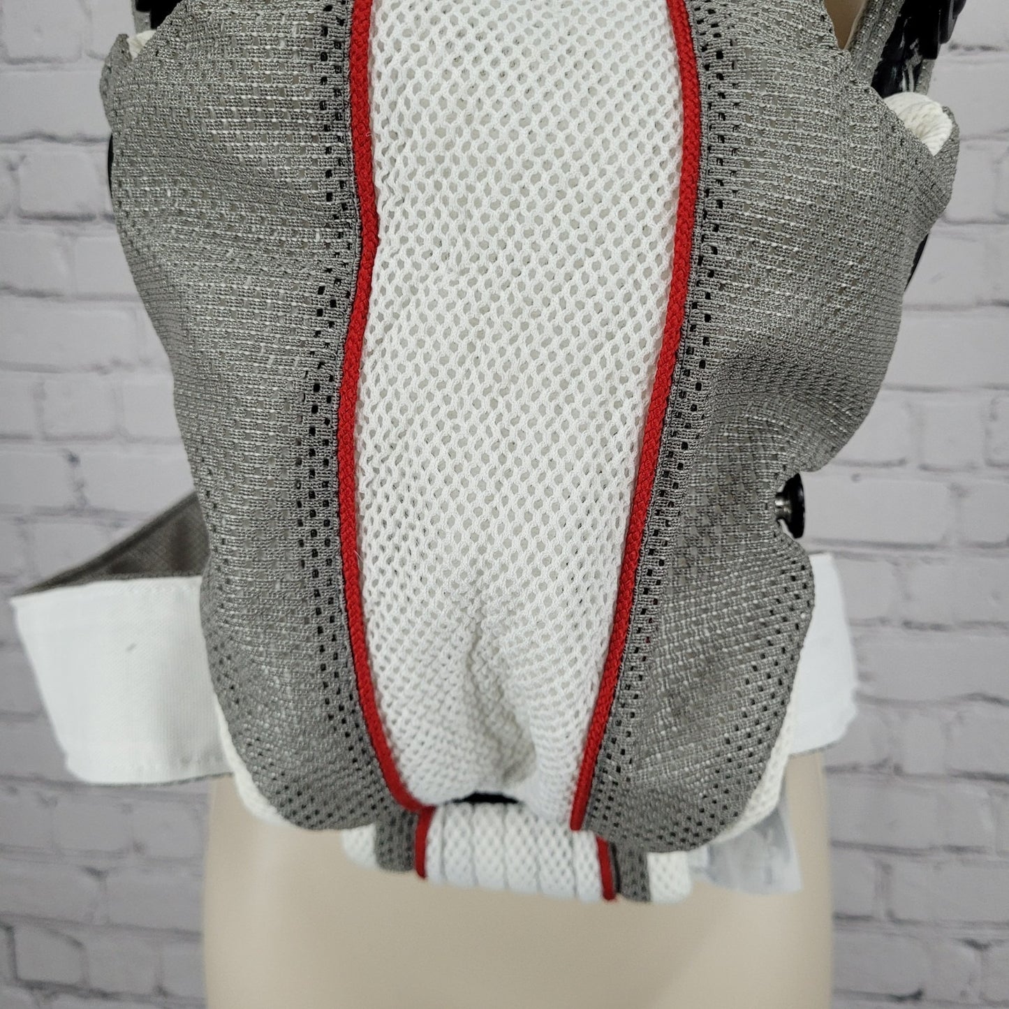 Baby Bjorn Grey White Mesh Adjustable Baby Infant Carrier 8-25lbs