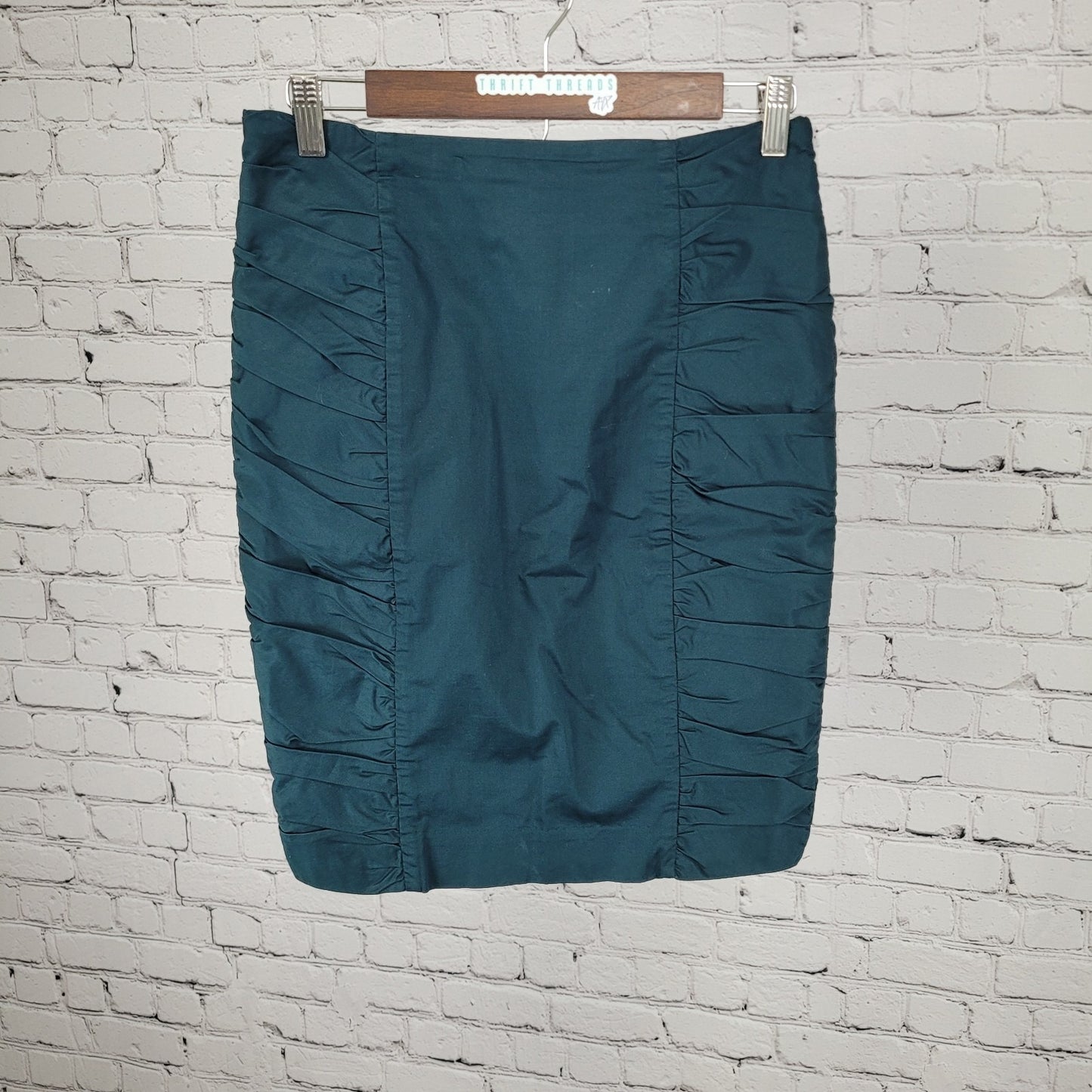 Cartonnier Anthropologie Green Stretch Ruched Lined Pencil Skirt Size 2 (27x20)