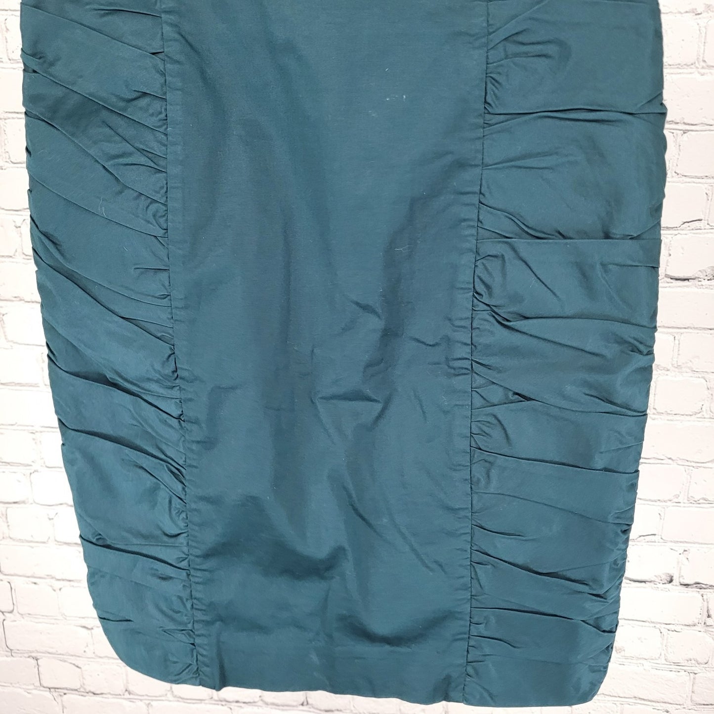Cartonnier Anthropologie Green Stretch Ruched Lined Pencil Skirt Size 2 (27x20)