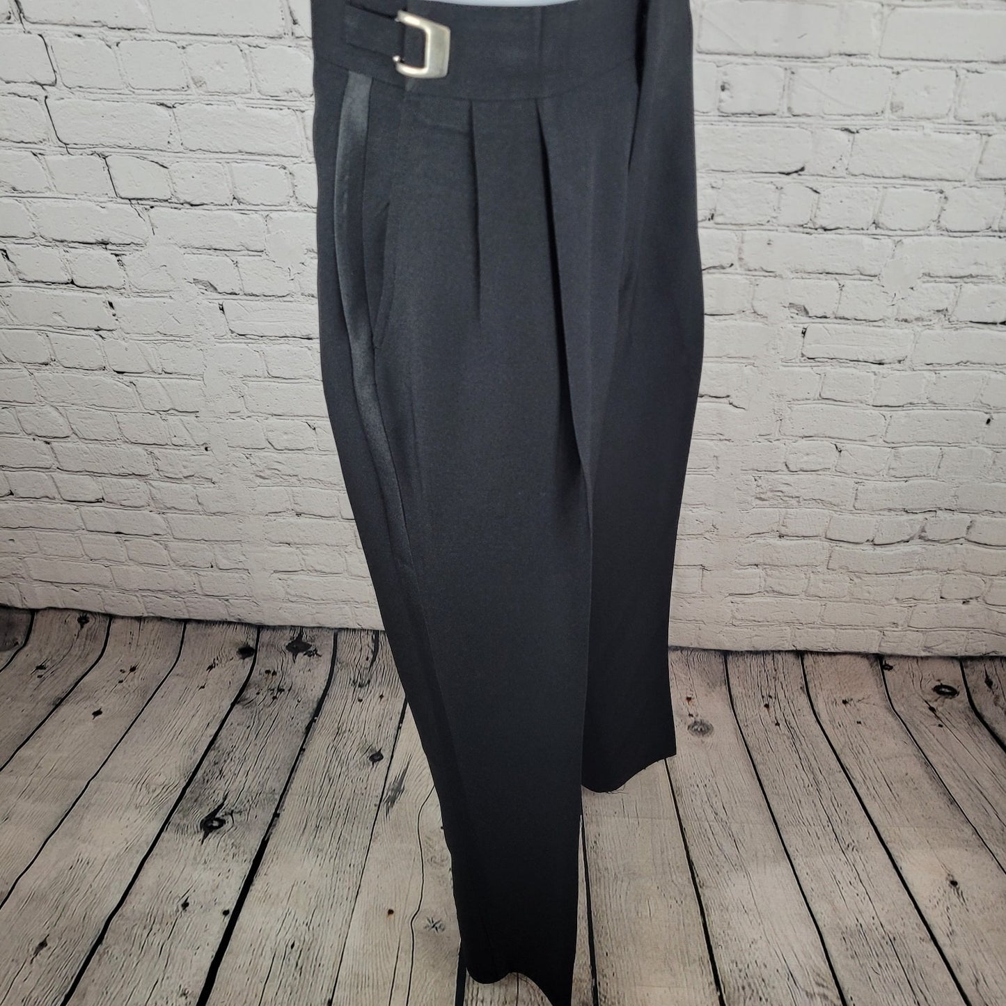 Formalwear Southeastern Black Tuxedo Suit Set Jacket Size 40R Pants 34R (32x33)