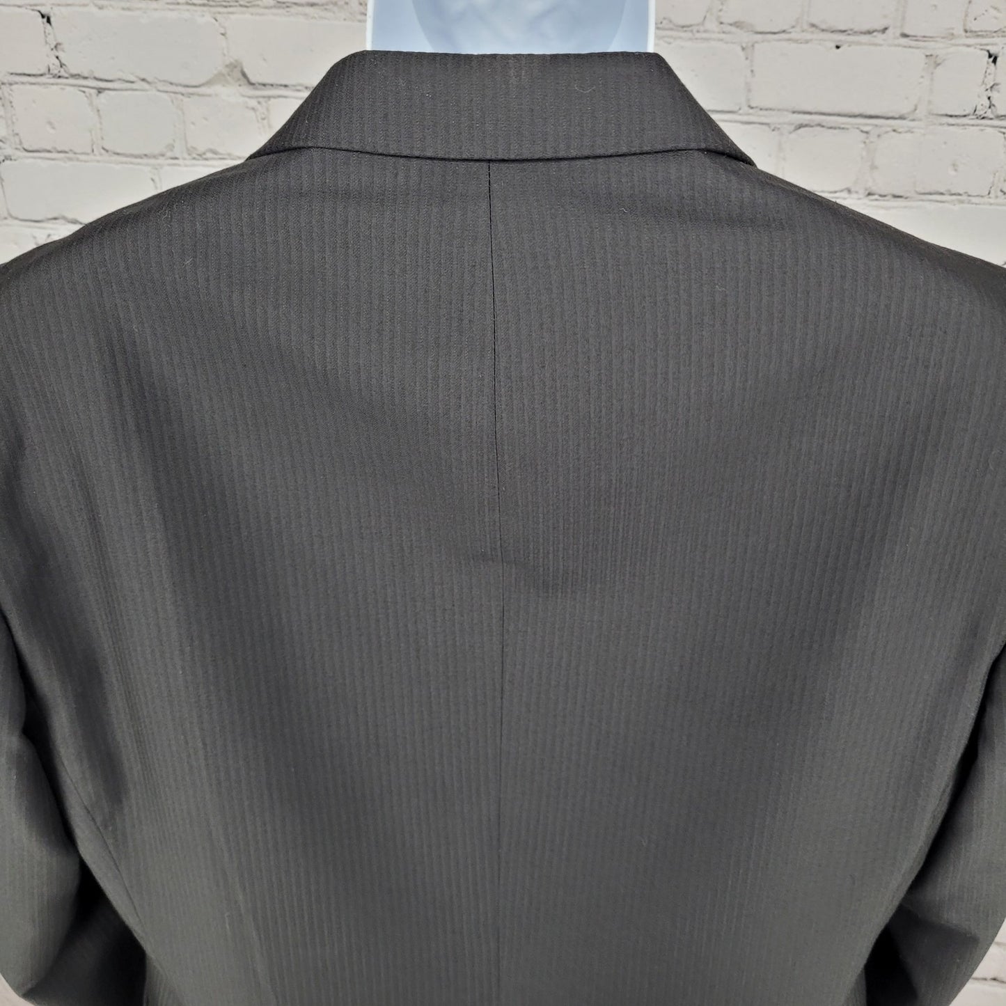 J. Ferrar Black Striped Modern Fit 2 Button Peak Double Vented Blazer Size 42R
