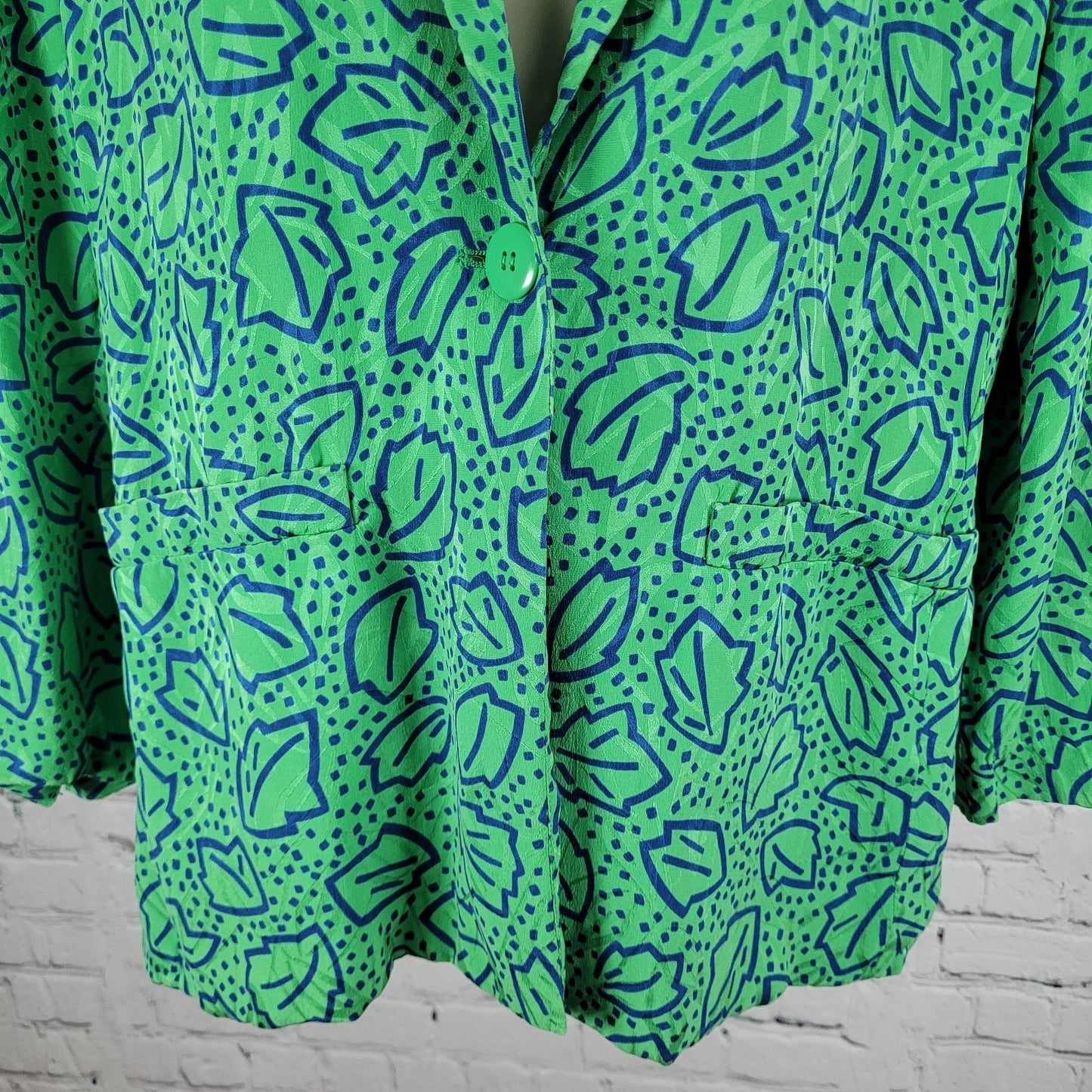 VTG Liz Claiborne Green 100% Silk Leaf Print Unlined Lightweight Jacket Size MP