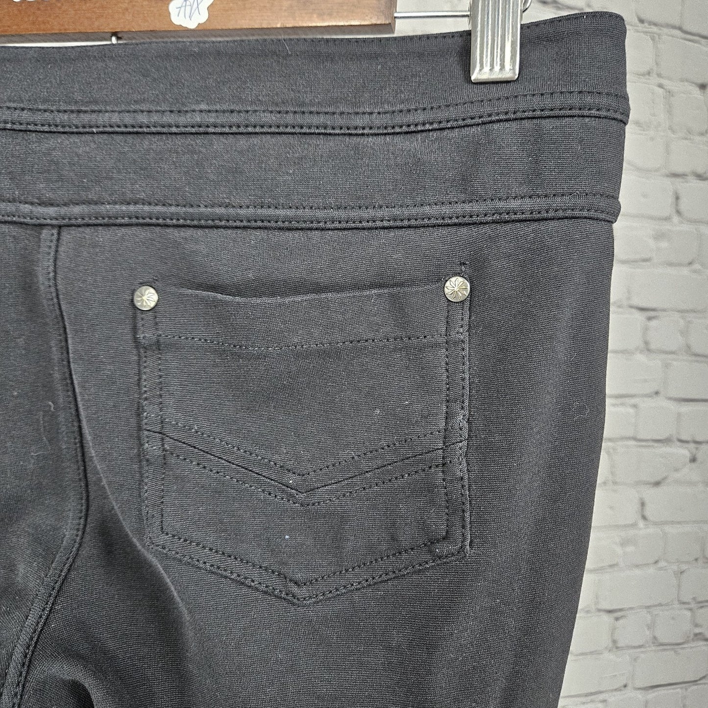 Athleta Charcoal Stretch Cargo Pocket Activewear Slim Taper Leg Pants 6 (30x28)