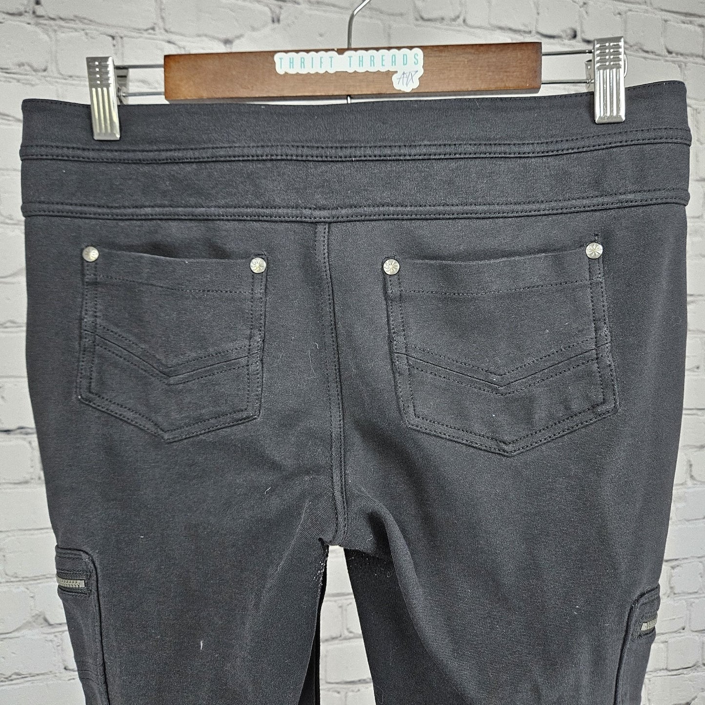 Athleta Charcoal Stretch Cargo Pocket Activewear Slim Taper Leg Pants 6 (30x28)