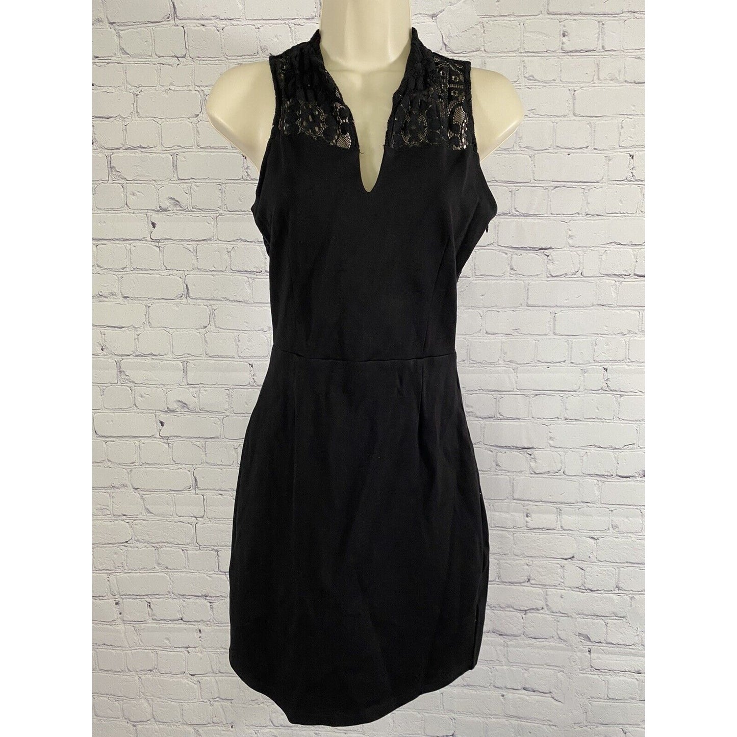 BB Dakota Black High Neck Sheath Knee Length Dress Size XS