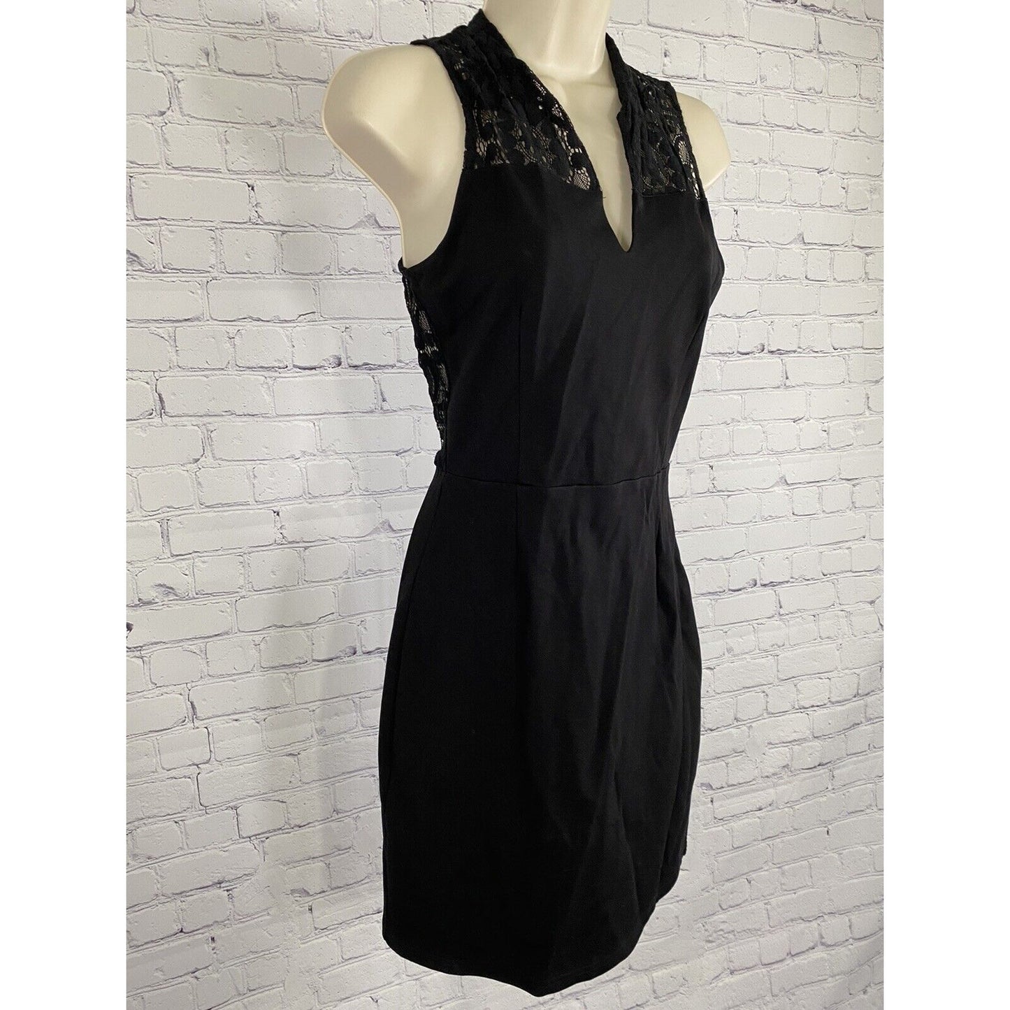 BB Dakota Black High Neck Sheath Knee Length Dress Size XS