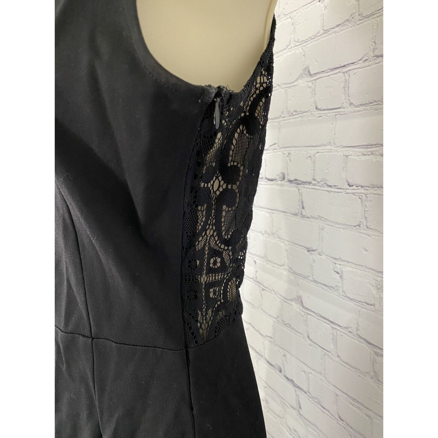 BB Dakota Black High Neck Sheath Knee Length Dress Size XS