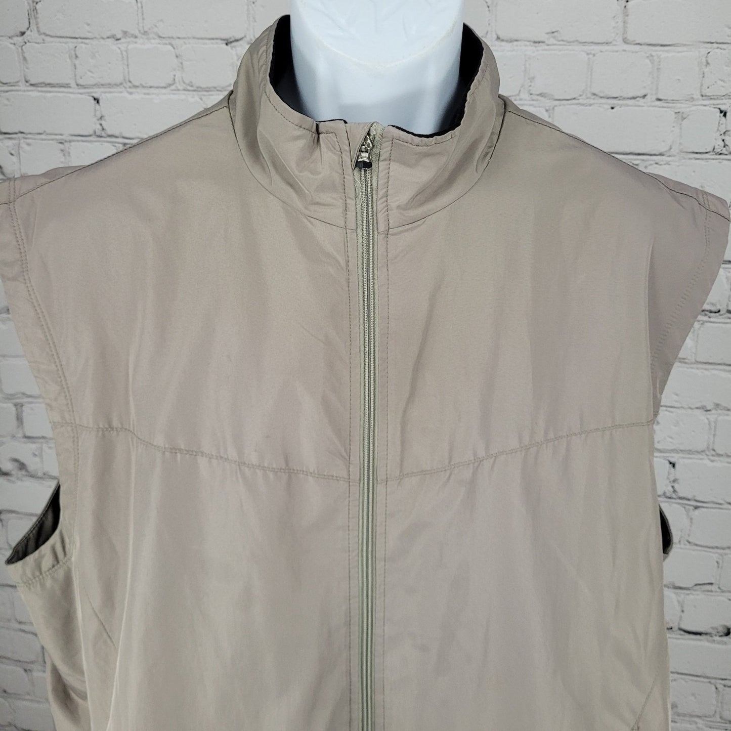 Greg Norman Tasso Elba Beige Fleece Lined Lightweight Zipped Vest Size XL