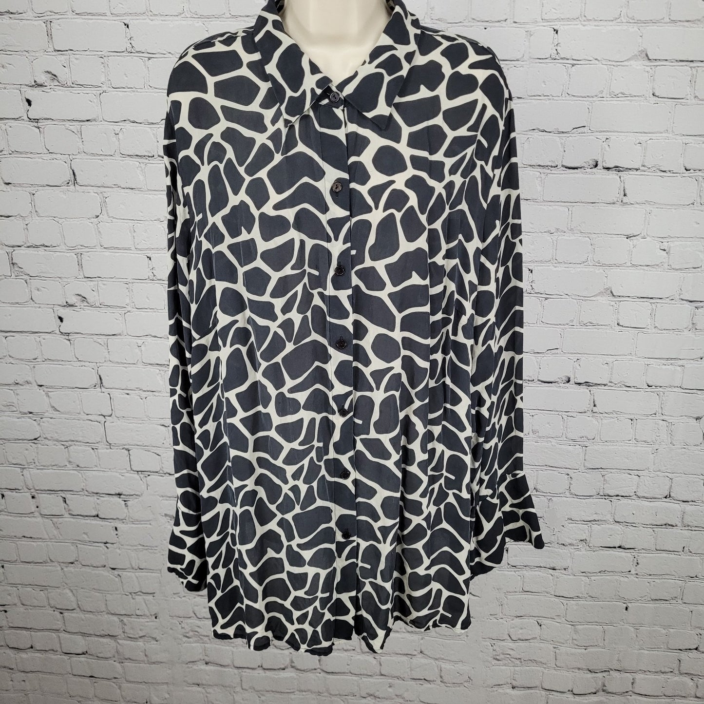 INC Black 100% Silk Animal Print Button Up Long Sleeve Blouse Shirt Size 22W