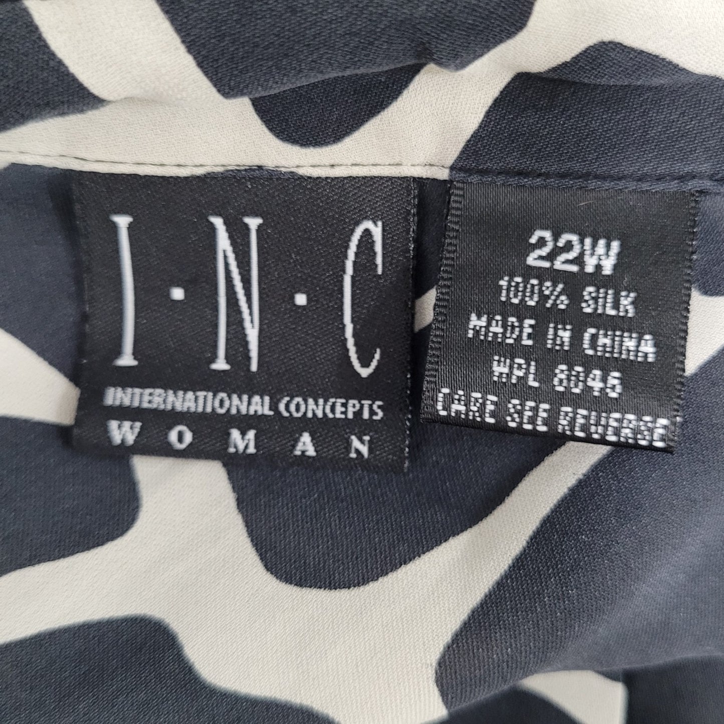 INC Black 100% Silk Animal Print Button Up Long Sleeve Blouse Shirt Size 22W