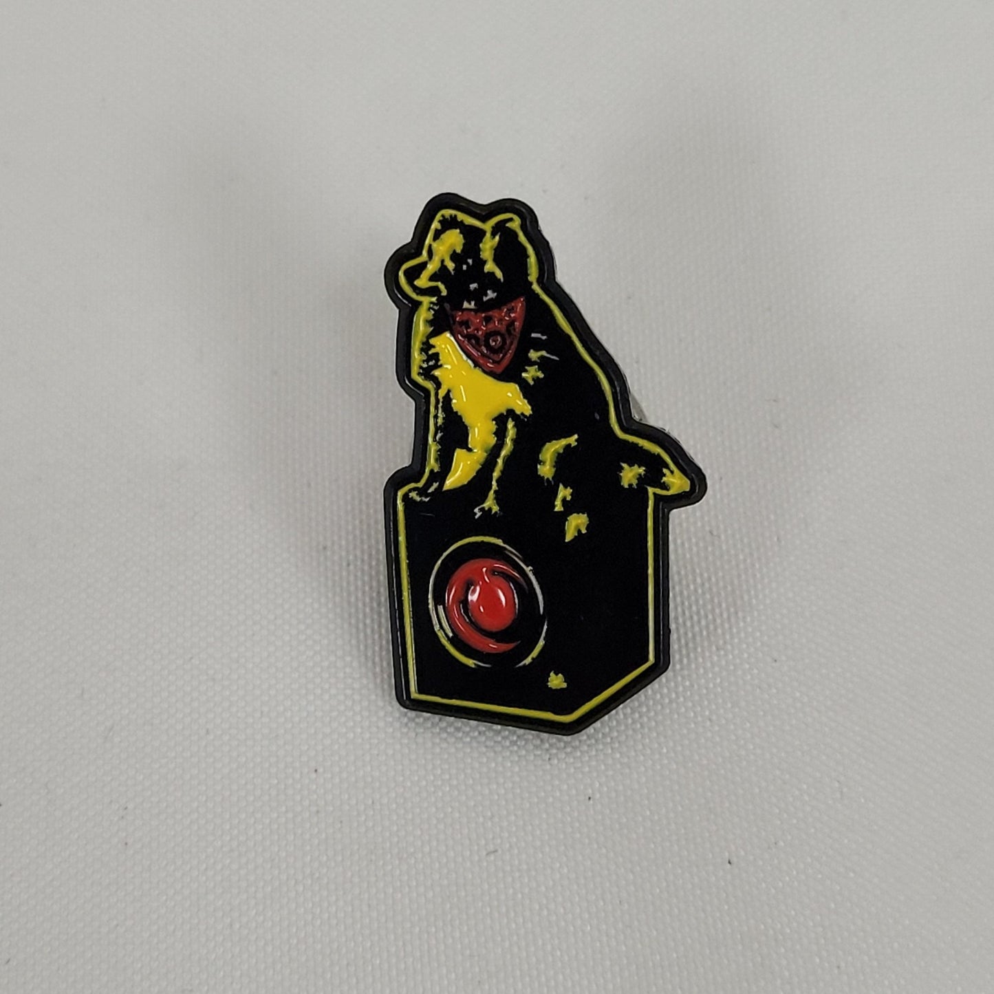 New Black Yellow Red Dog On Speaker Metal Clutch Back Small Pin 1"