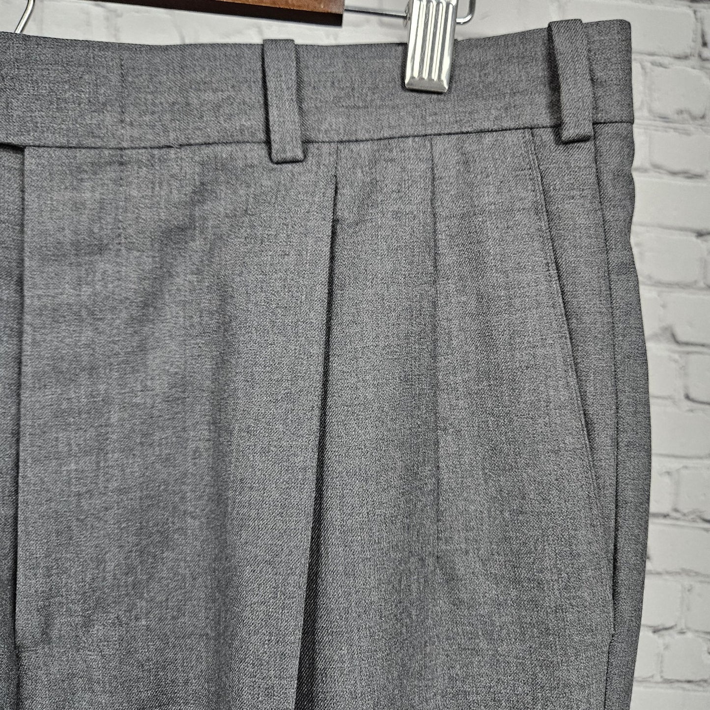 VTG JB Britches Nordstrom Grey Extra Fine Wool Pleated Cuff Dress Pants US 34x32
