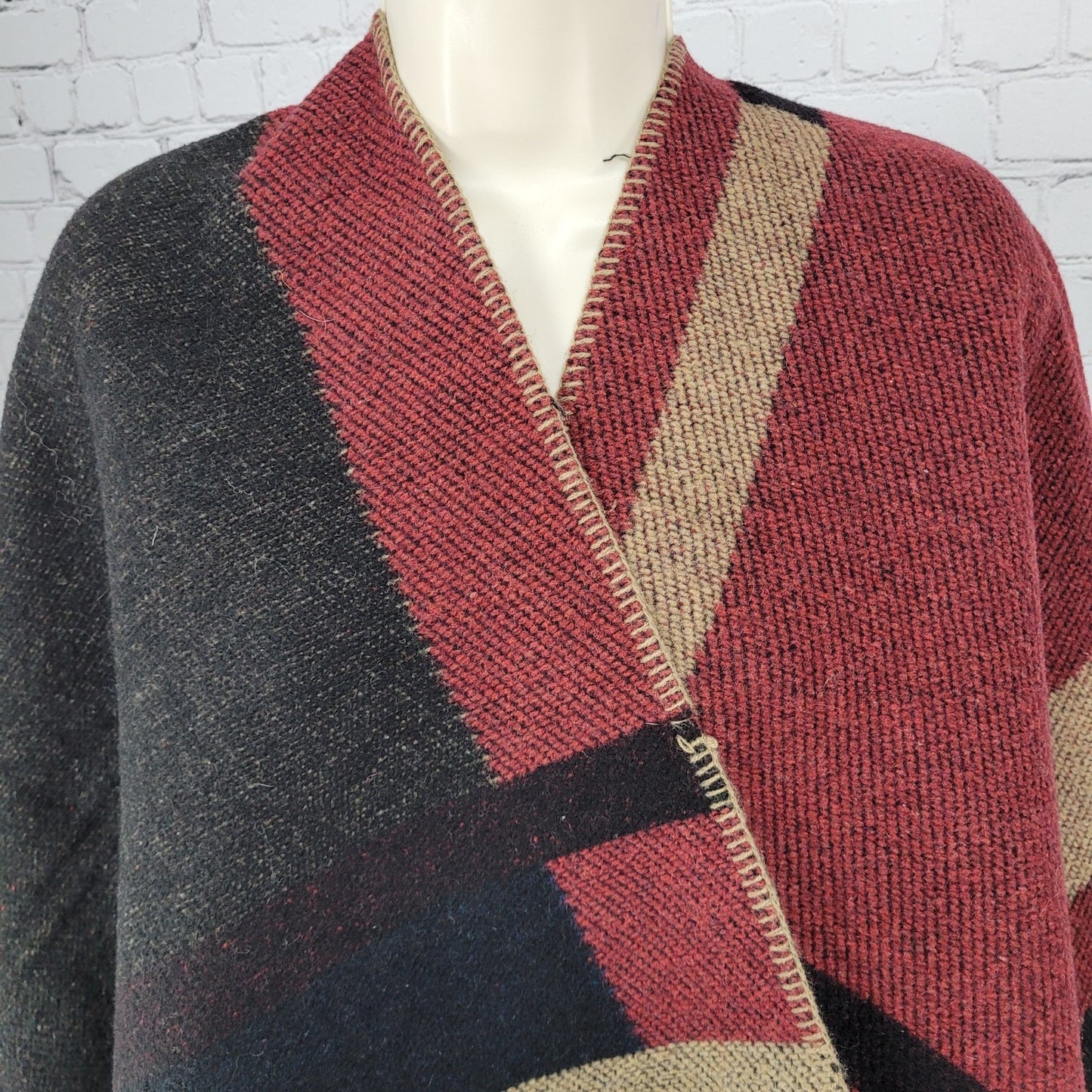Ayomis Proesum Colorblock Asymmetric Shawl Cape Blanket Sweater One Size