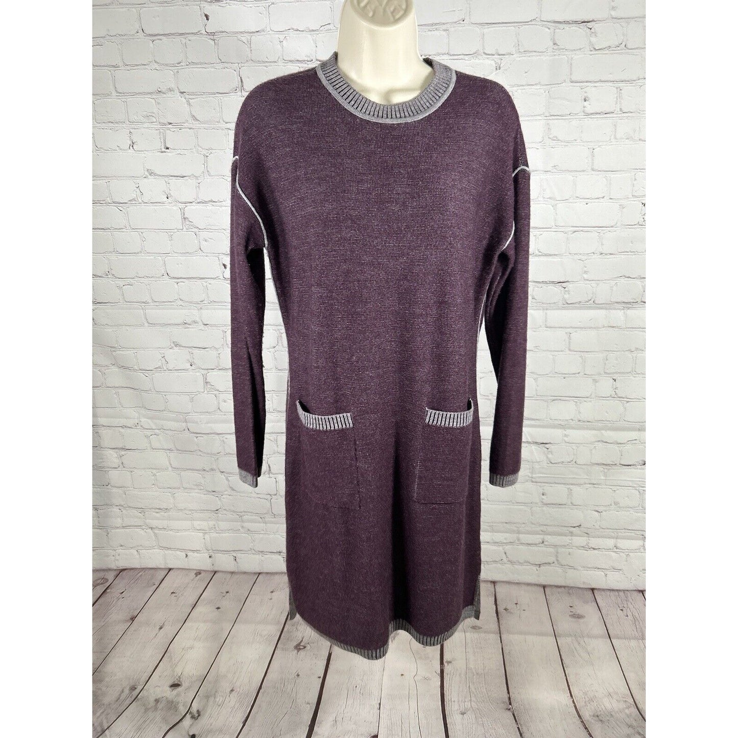 Orvis Purple Pullover 100% Wool Long Sleeve Knee Length Sweater Dress Size XS