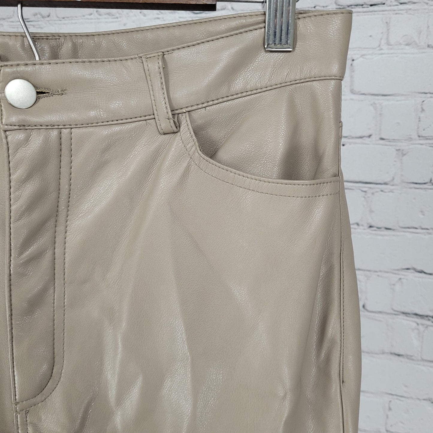 Dynamite Beige Faux Leather Stretch High Rise Straight Leg Pants Size 10 (29x29)