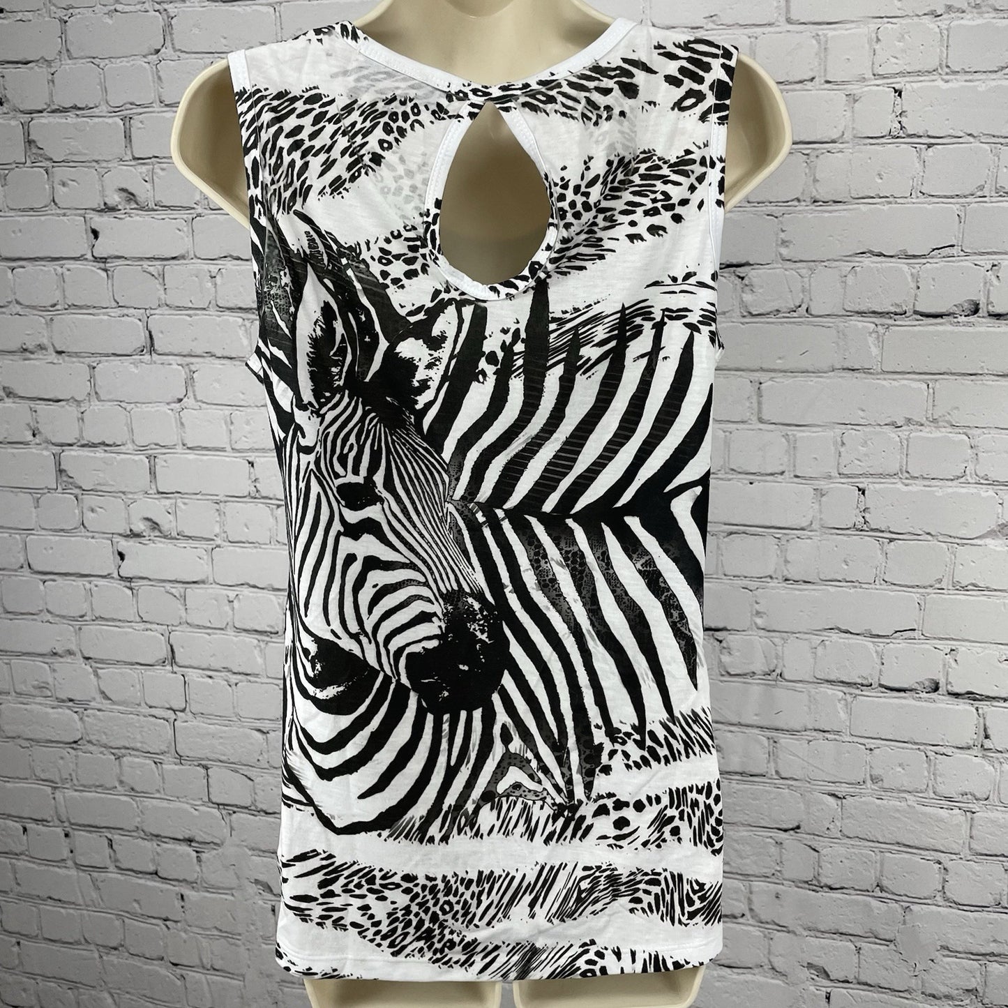 NWT San Diego Zoo White Zebra Print Lightweight Tank Top USA Made Size Medium M