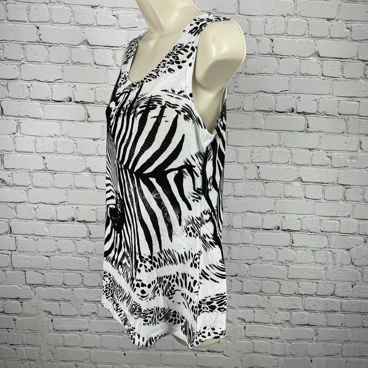 NWT San Diego Zoo White Zebra Print Lightweight Tank Top USA Made Size Medium M