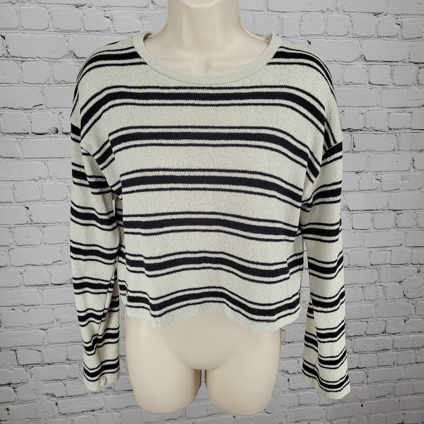 Zara Beige & Black Striped Knit Boxy Crop Sweater Long Sleeve Top Size Small S
