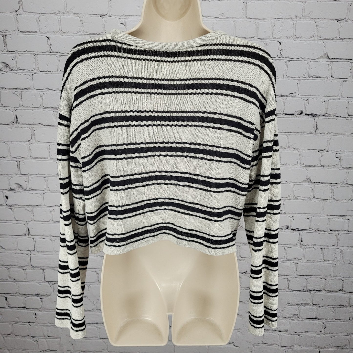Zara Beige & Black Striped Knit Boxy Crop Sweater Long Sleeve Top Size Small S