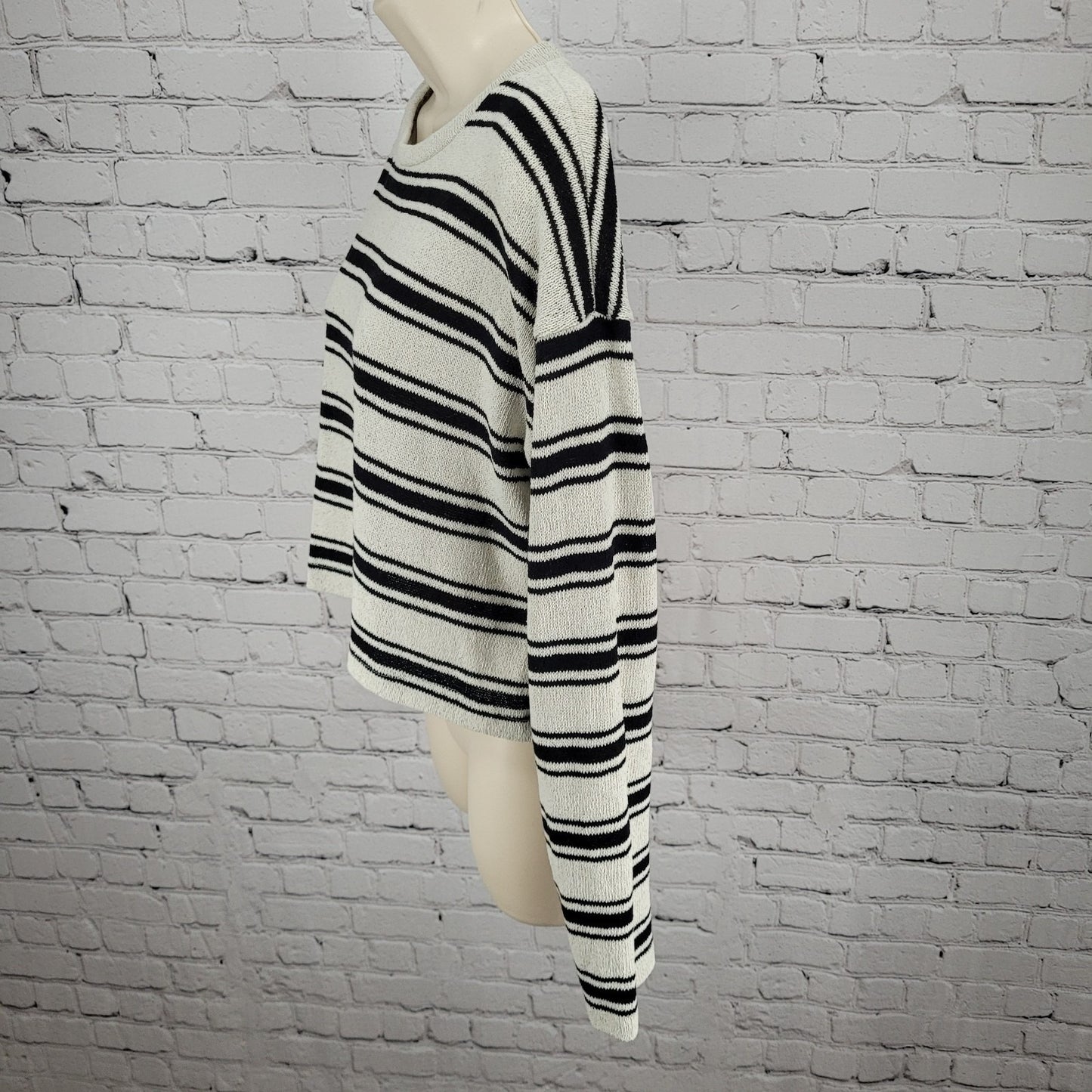 Zara Beige & Black Striped Knit Boxy Crop Sweater Long Sleeve Top Size Small S