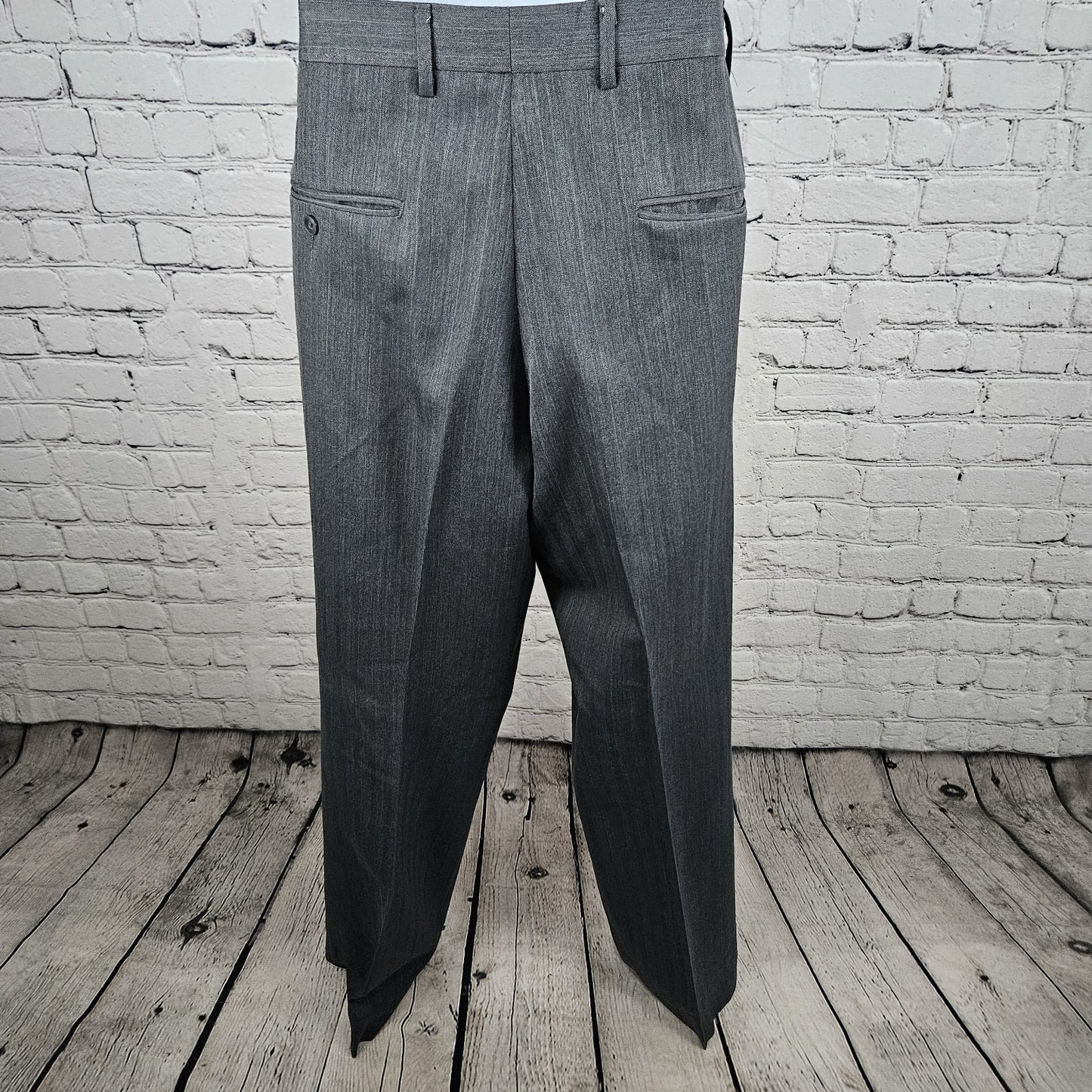 VTG Eagle Clothes Grey Pinestriped Full Suit Flat Front Notch Retro USA 42 33x32