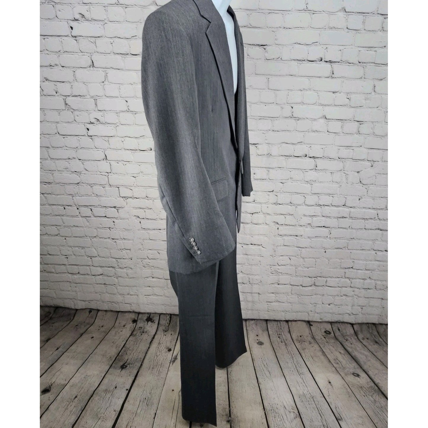 VTG Eagle Clothes Grey Pinestriped Full Suit Flat Front Notch Retro USA 42 33x32