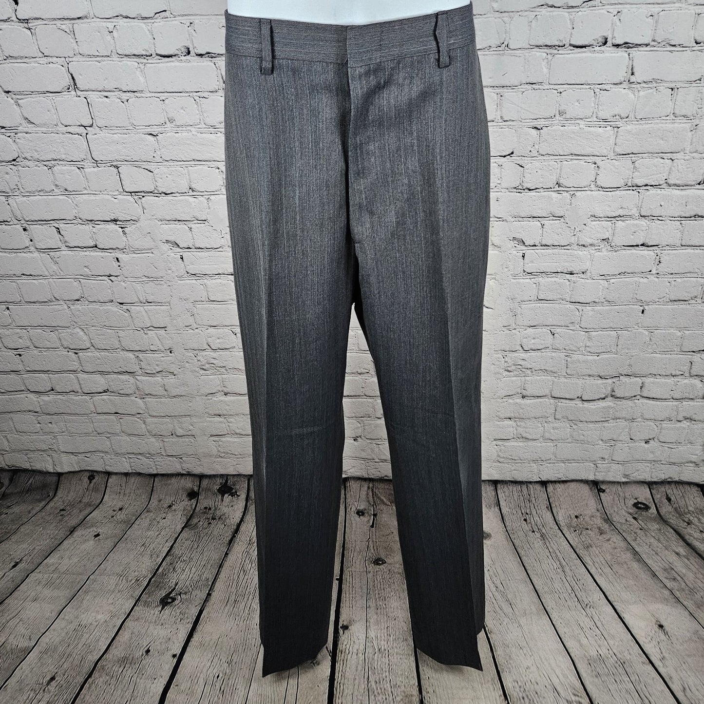 VTG Eagle Clothes Grey Pinestriped Full Suit Flat Front Notch Retro USA 42 33x32