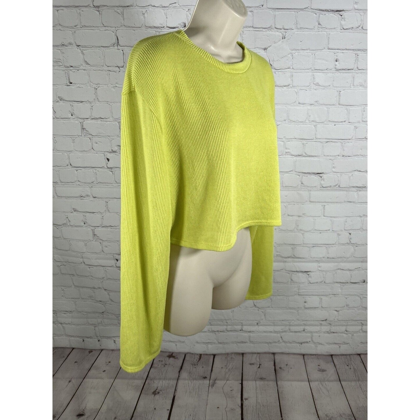 Urban Renewal Neon Green Cropped Long Sleeve Recycled Fabric Knit Sweater USA M