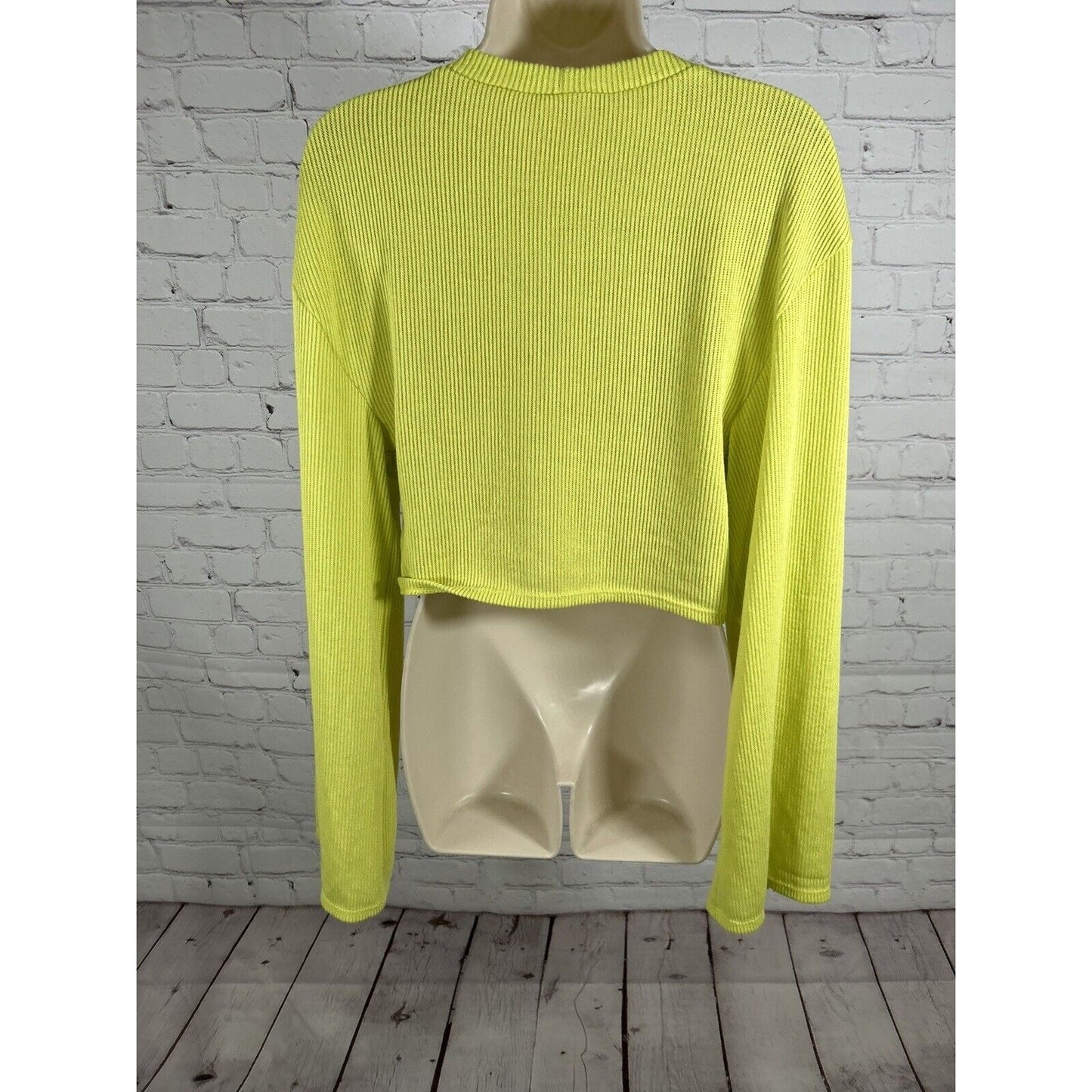 Urban Renewal Neon Green Cropped Long Sleeve Recycled Fabric Knit Sweater USA M